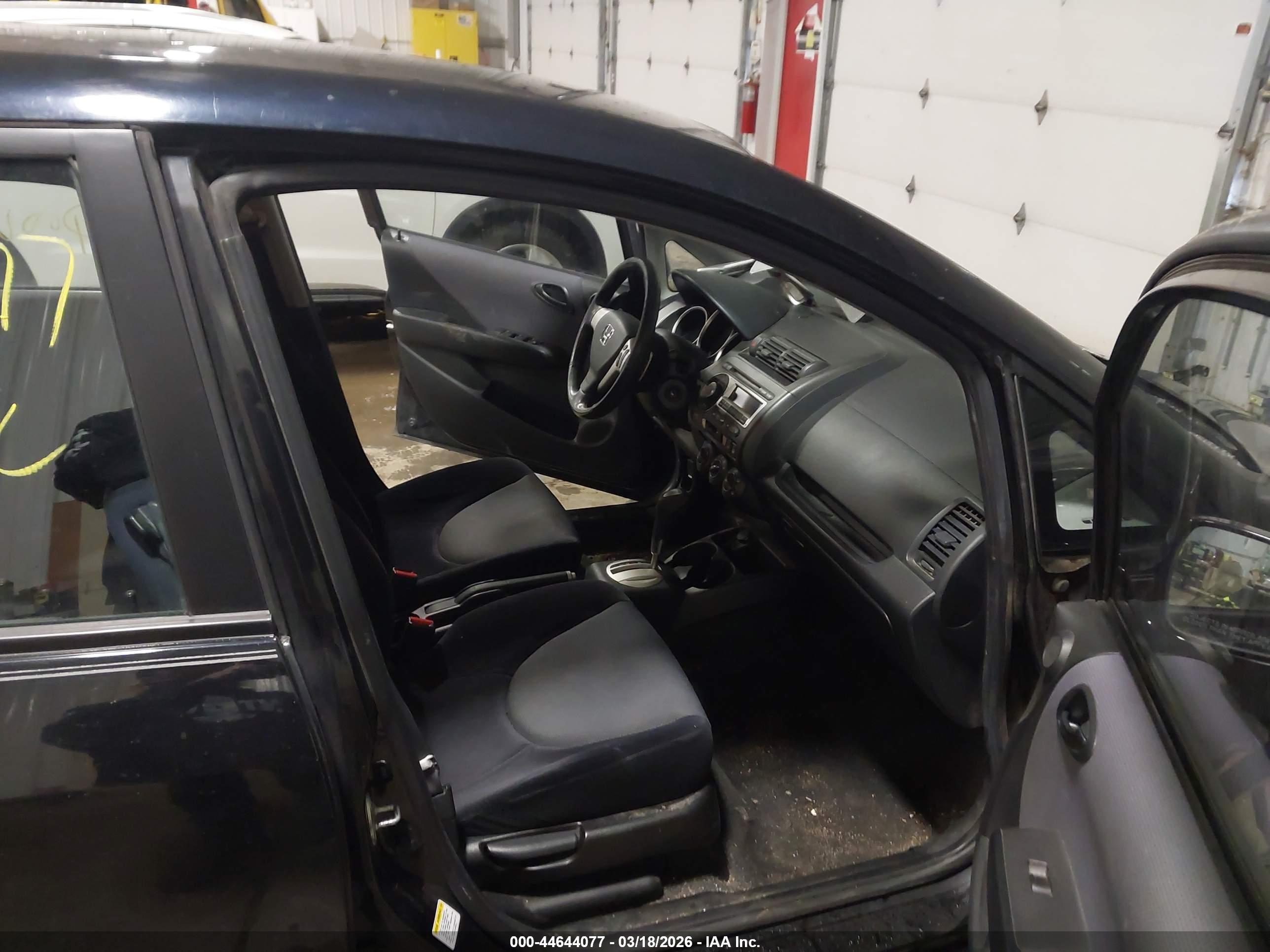HONDA FIT image 5