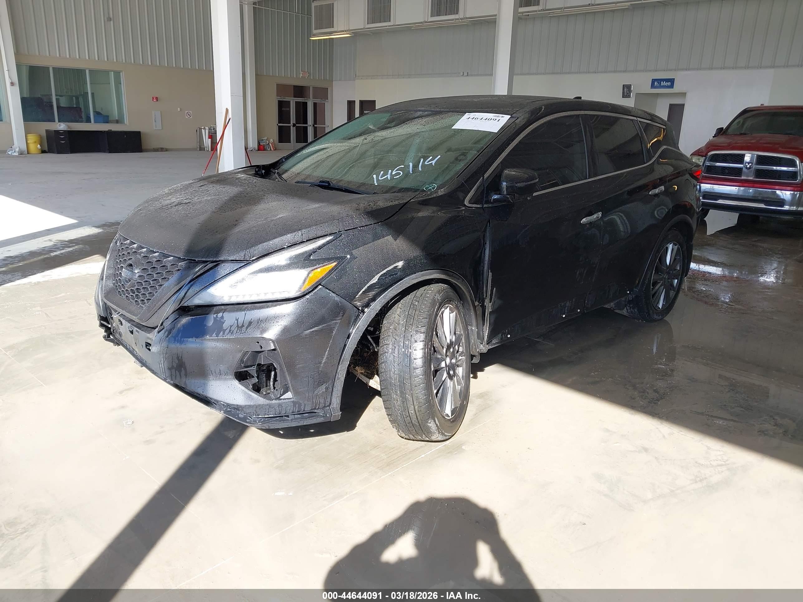 NISSAN MURANO image 2