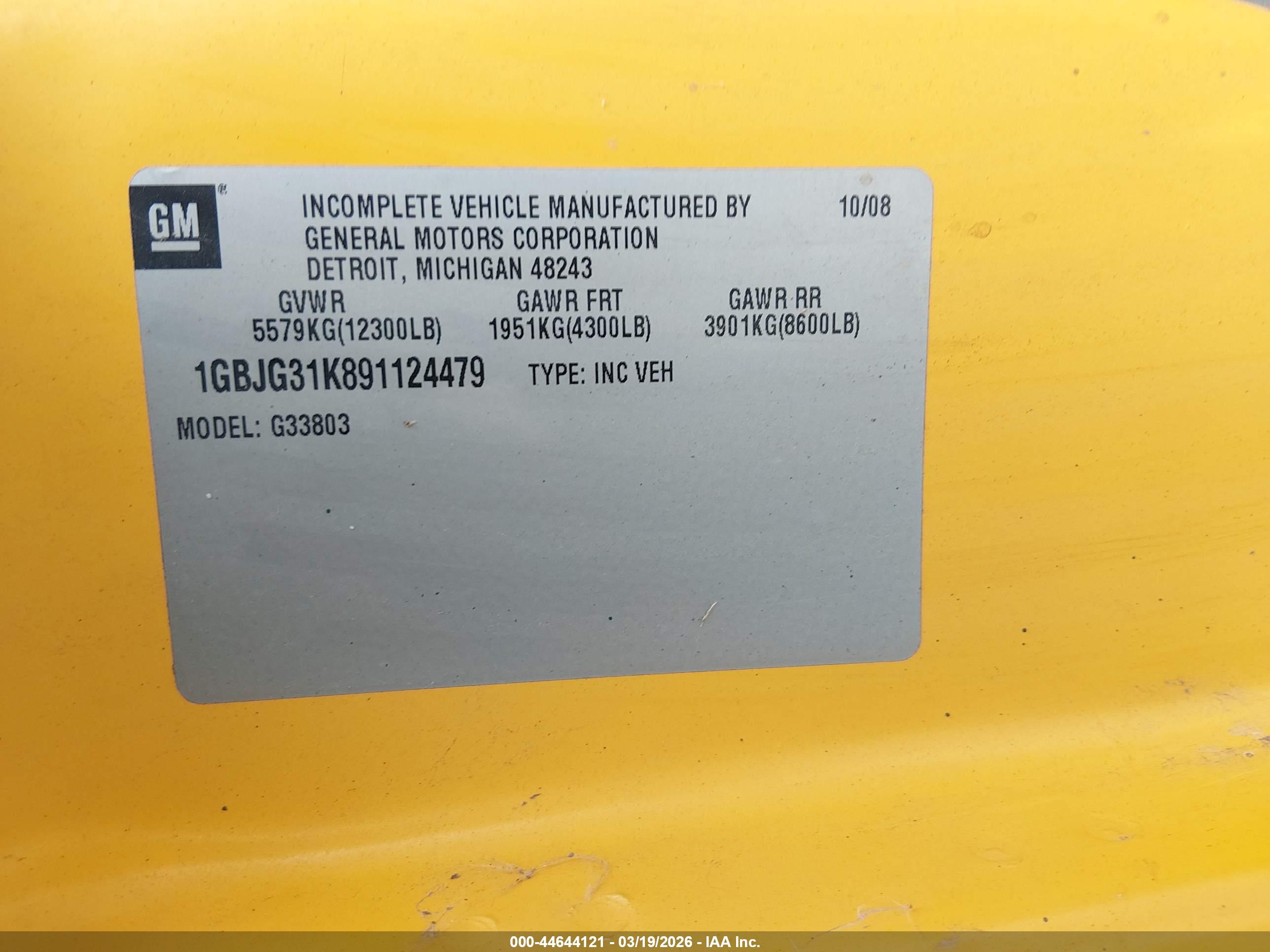 CHEVROLET EXPRESS image 9