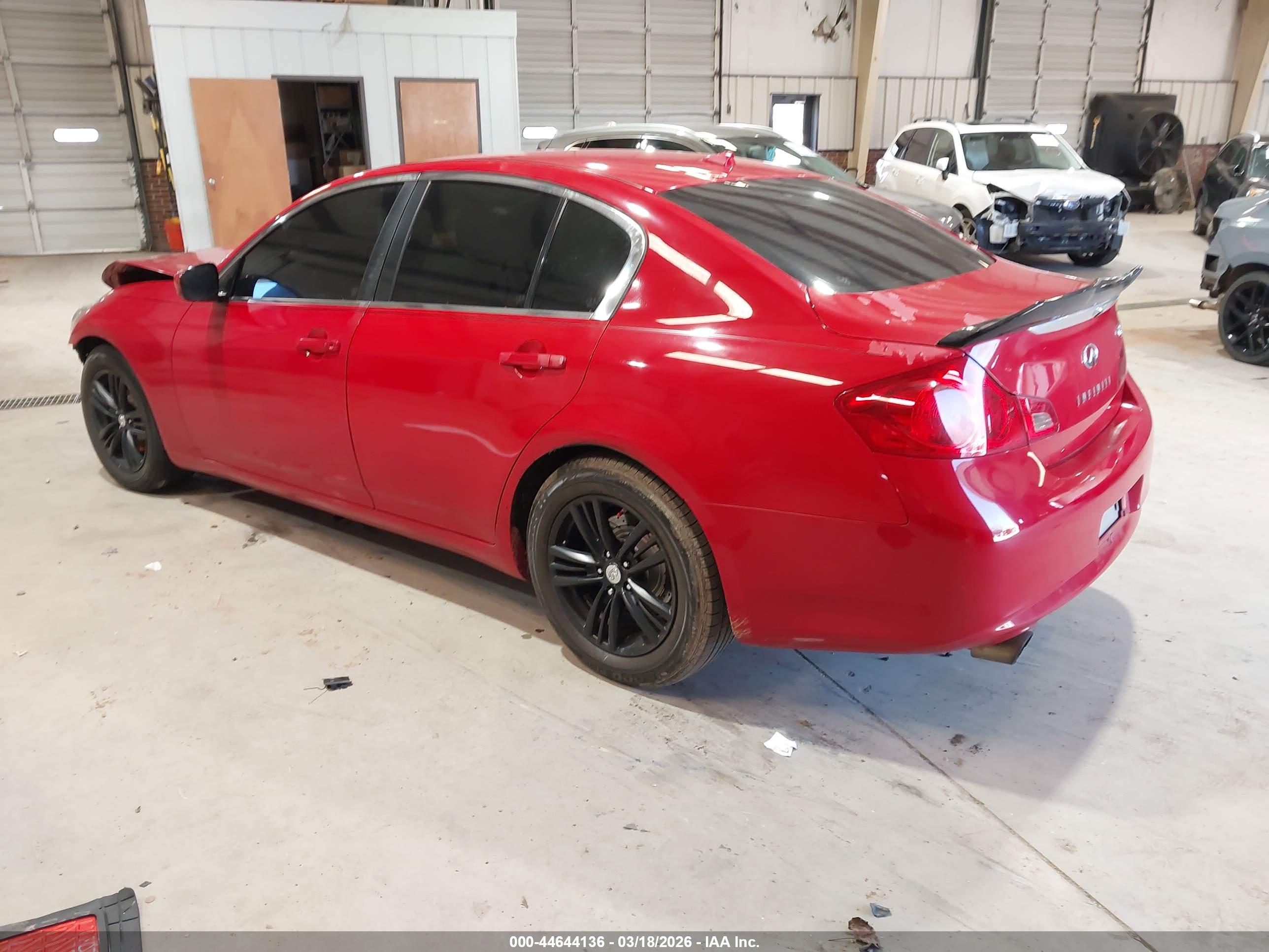 INFINITI G37 image 3