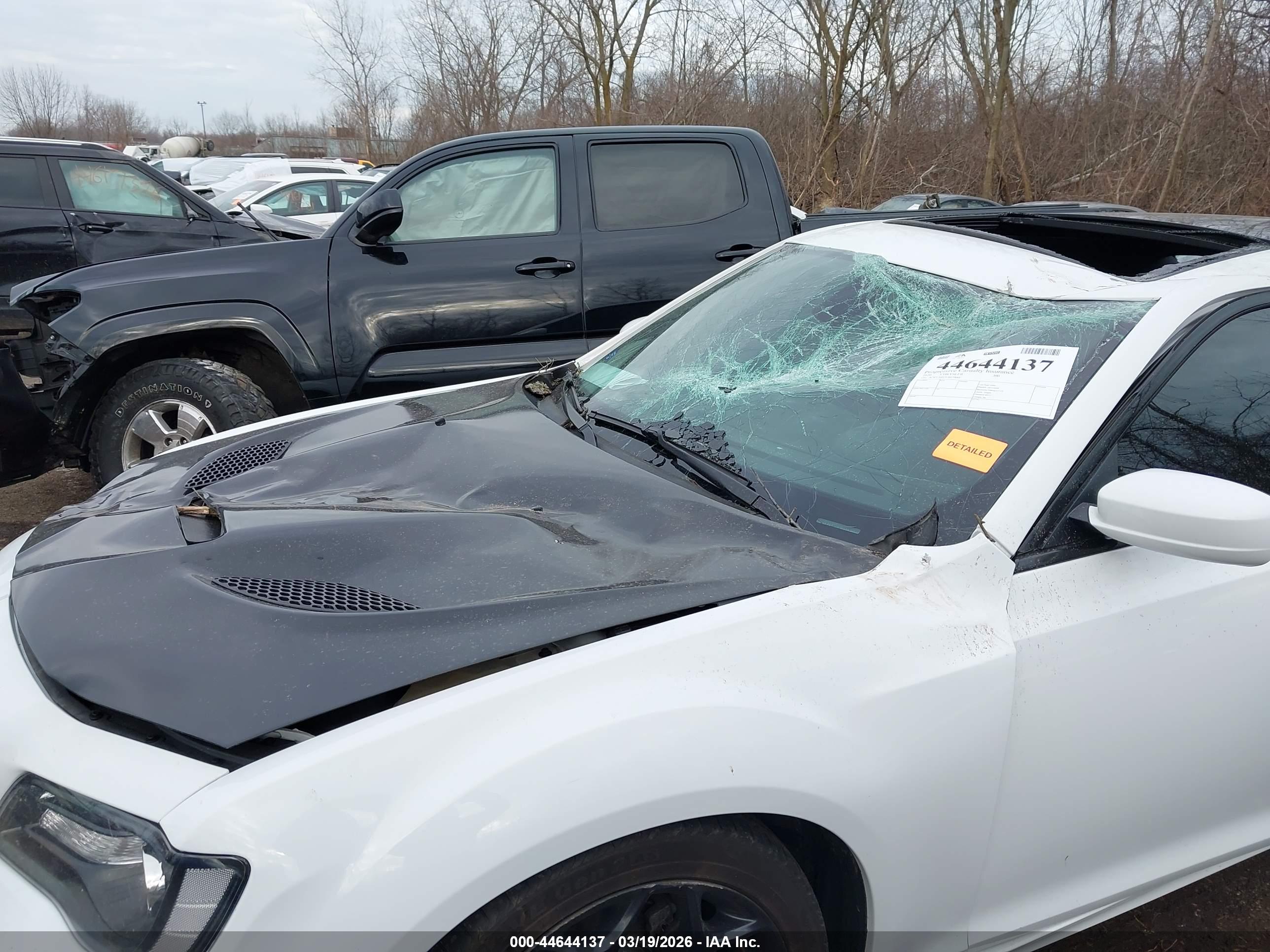 CHRYSLER 300 image 6