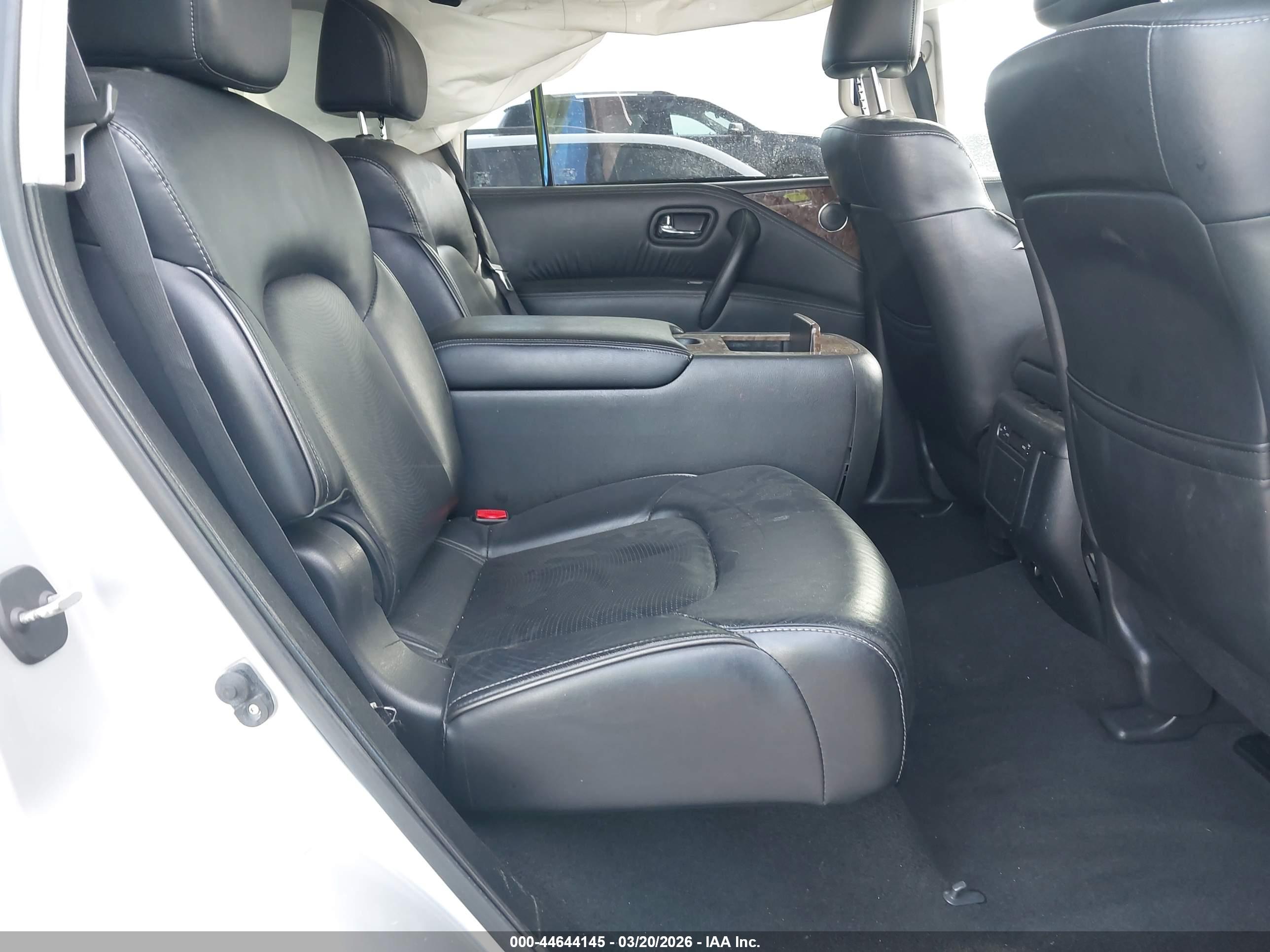 INFINITI QX80 image 8