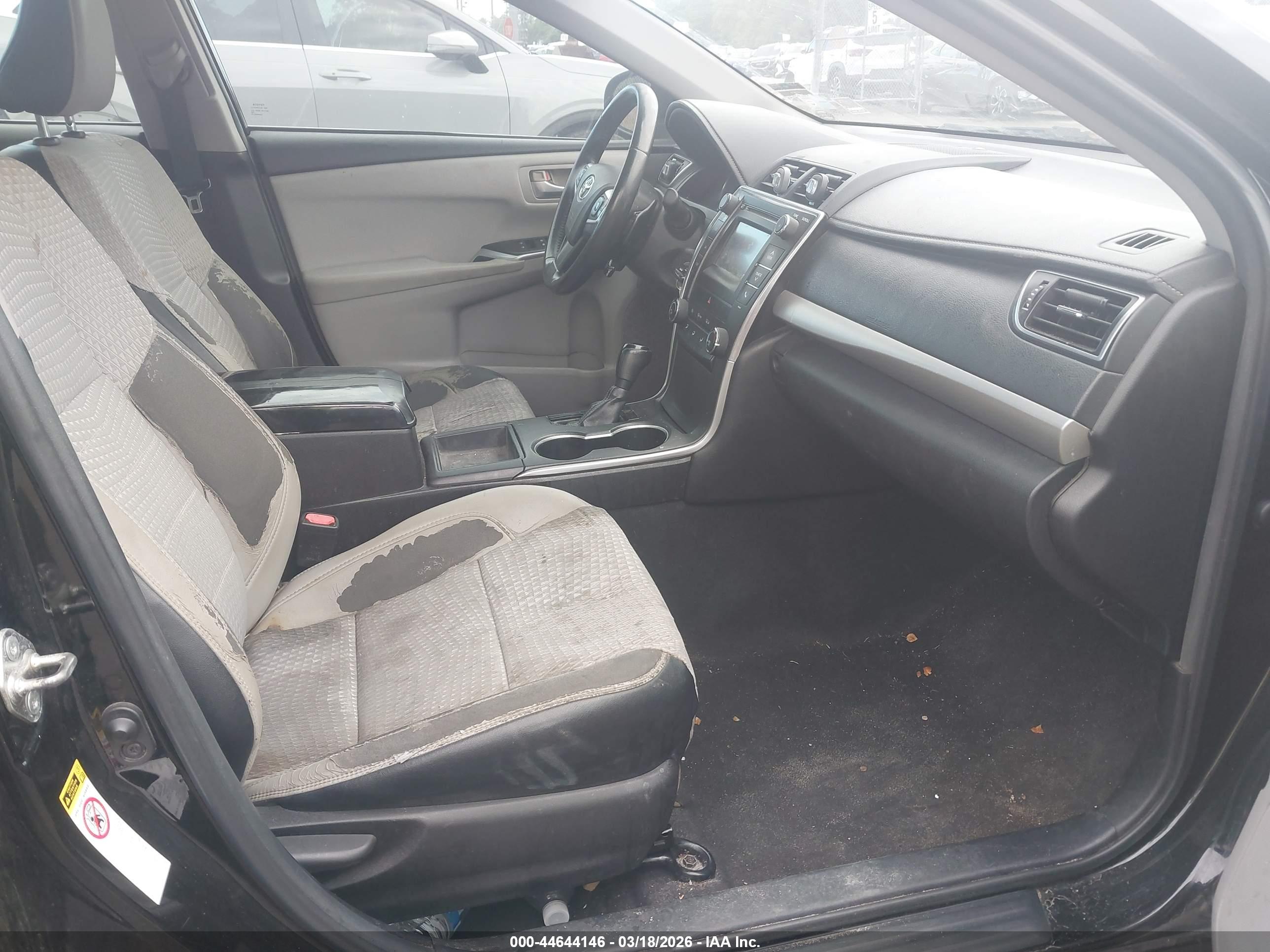 TOYOTA CAMRY image 5