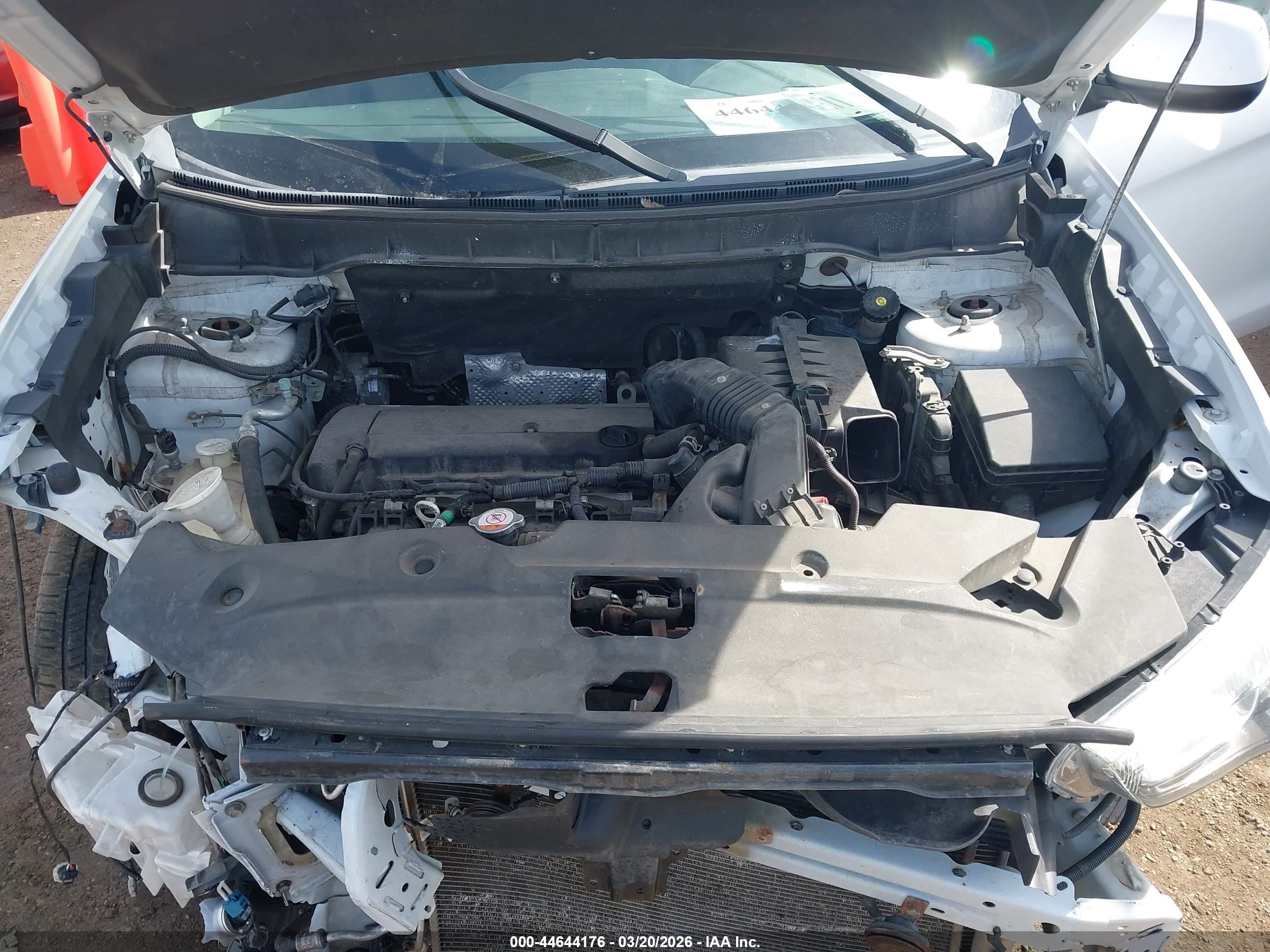MITSUBISHI OUTLANDER image 10