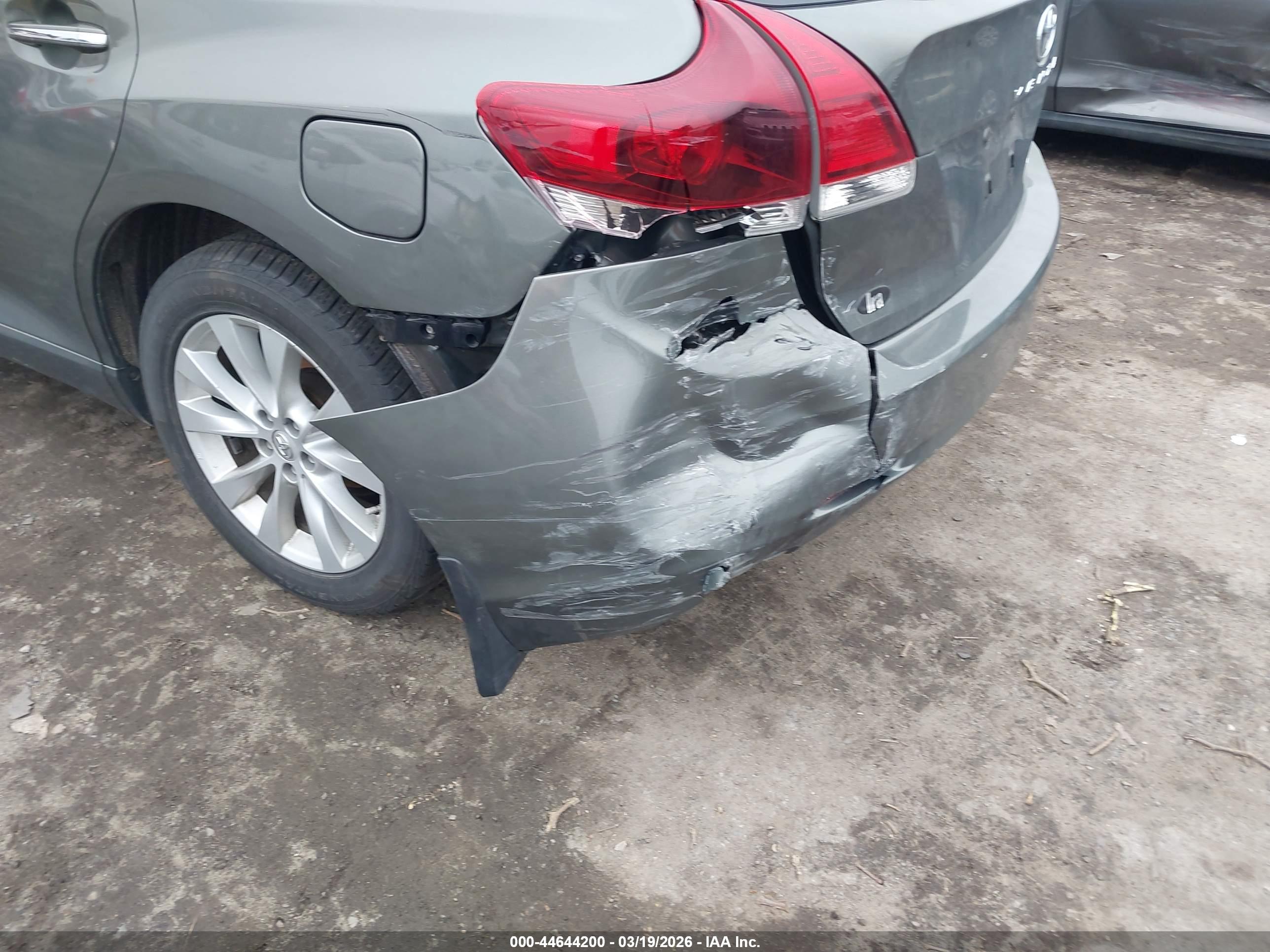 TOYOTA VENZA image 6