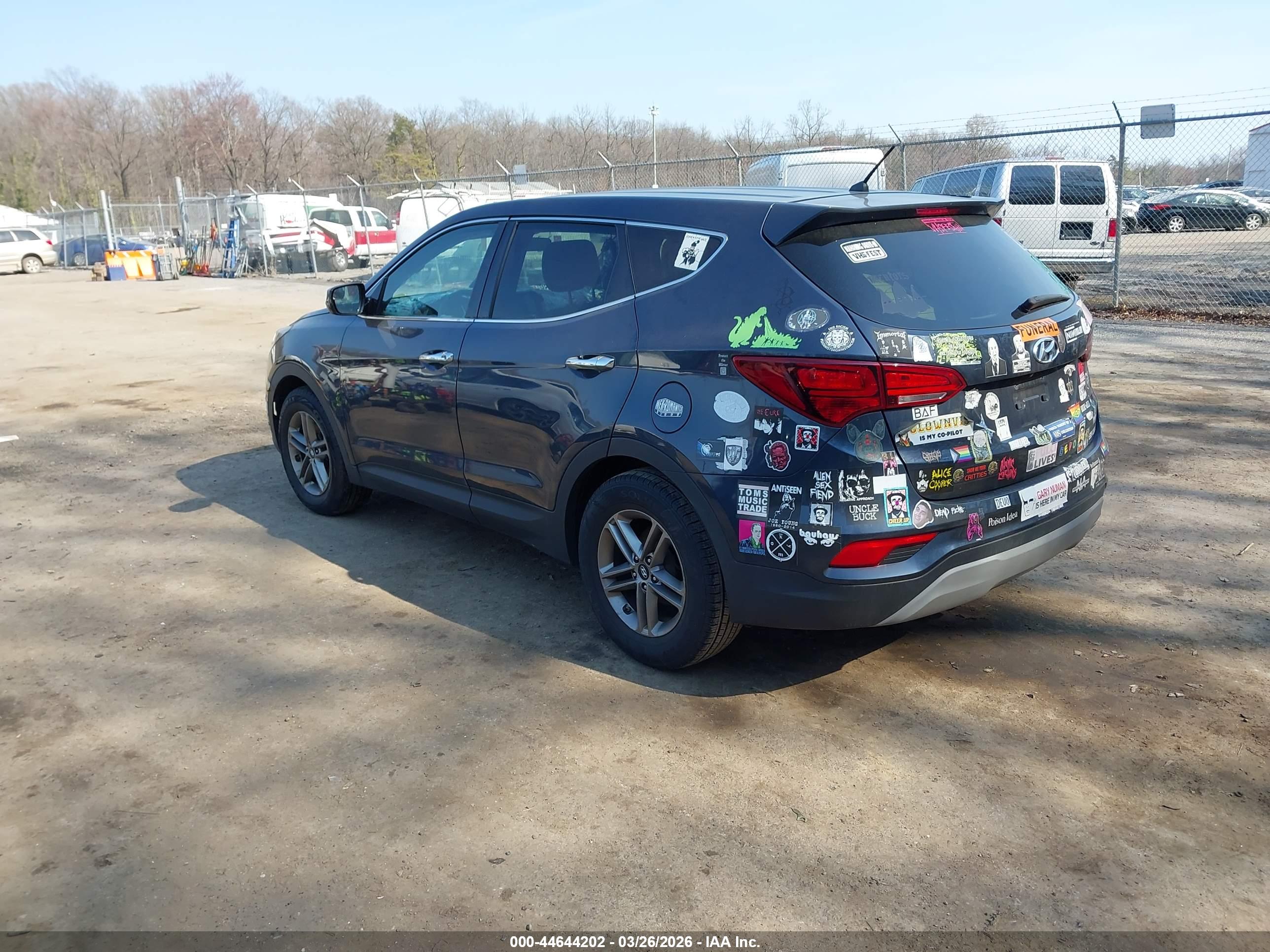HYUNDAI SANTA image 3