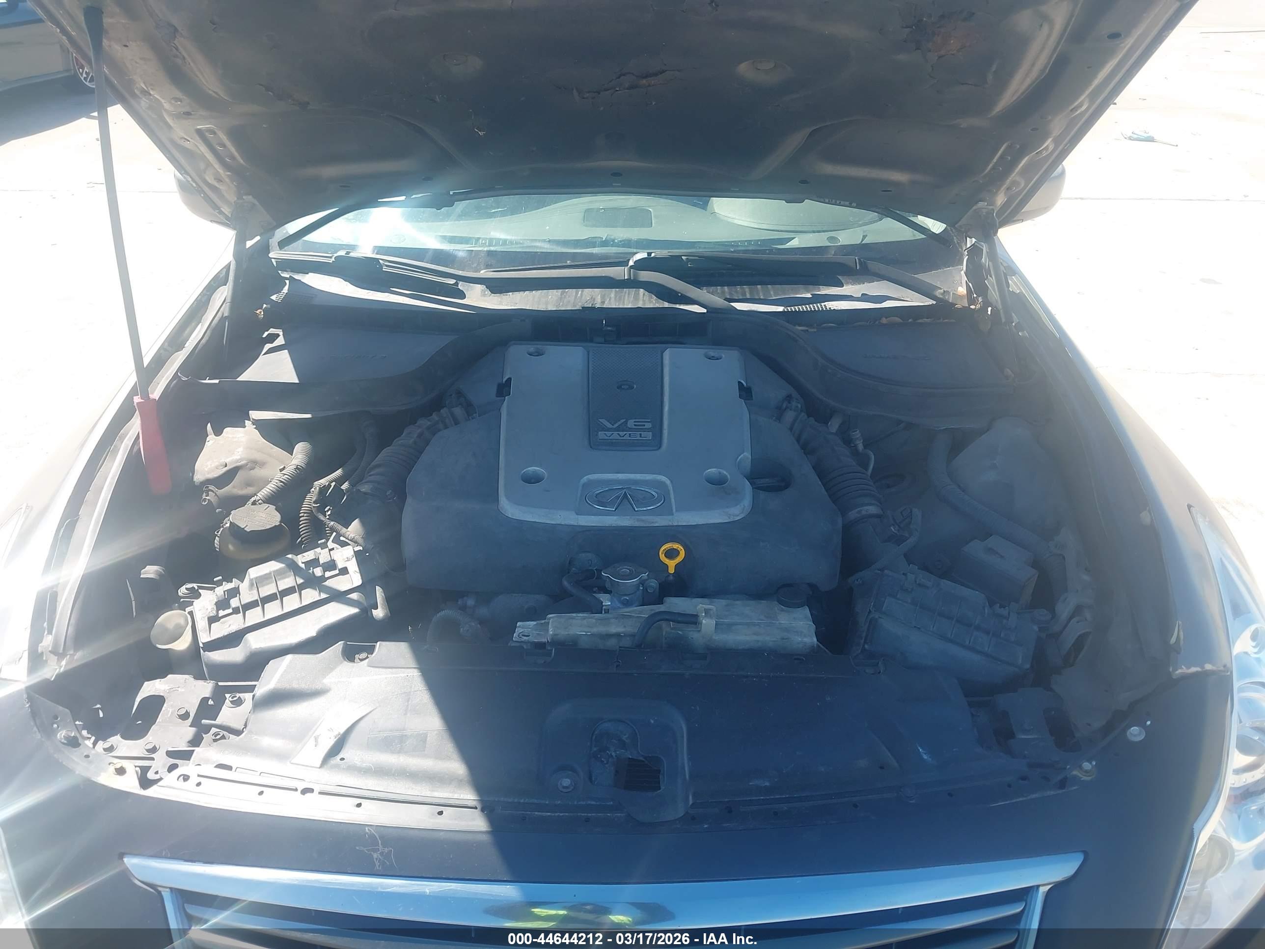 INFINITI G37 image 10