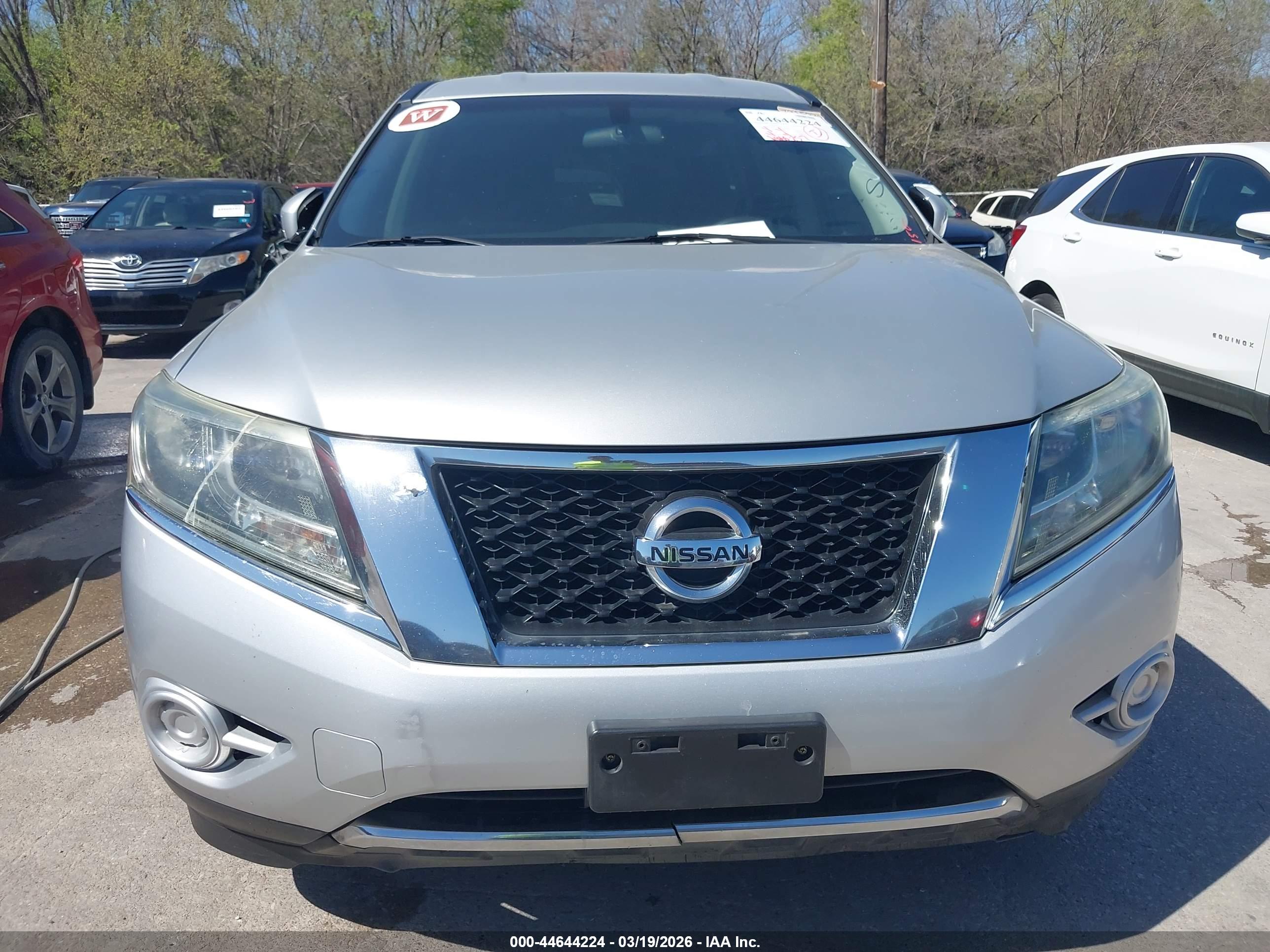 NISSAN PATHFINDER image 6