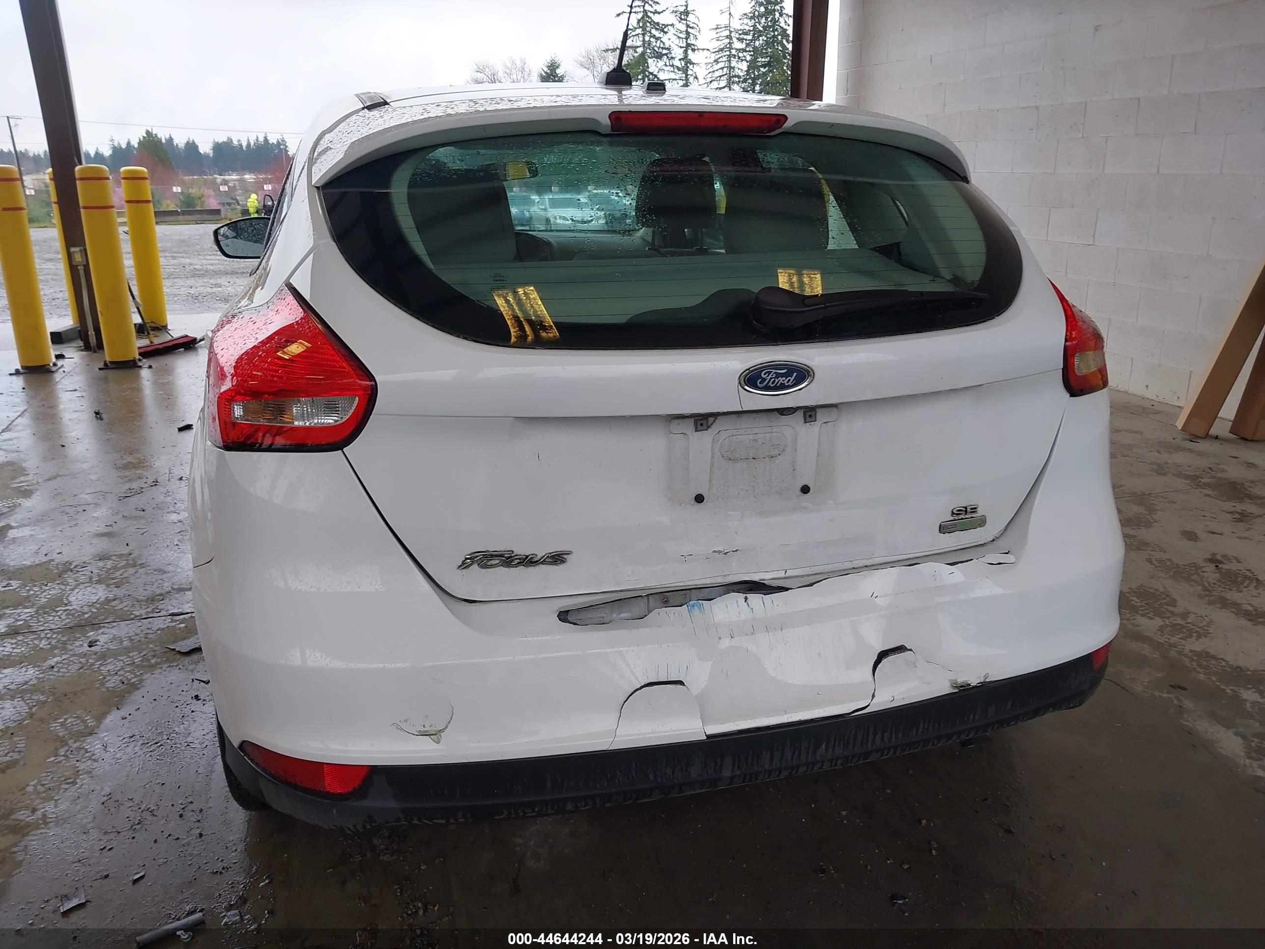 FORD FOCUS image 6