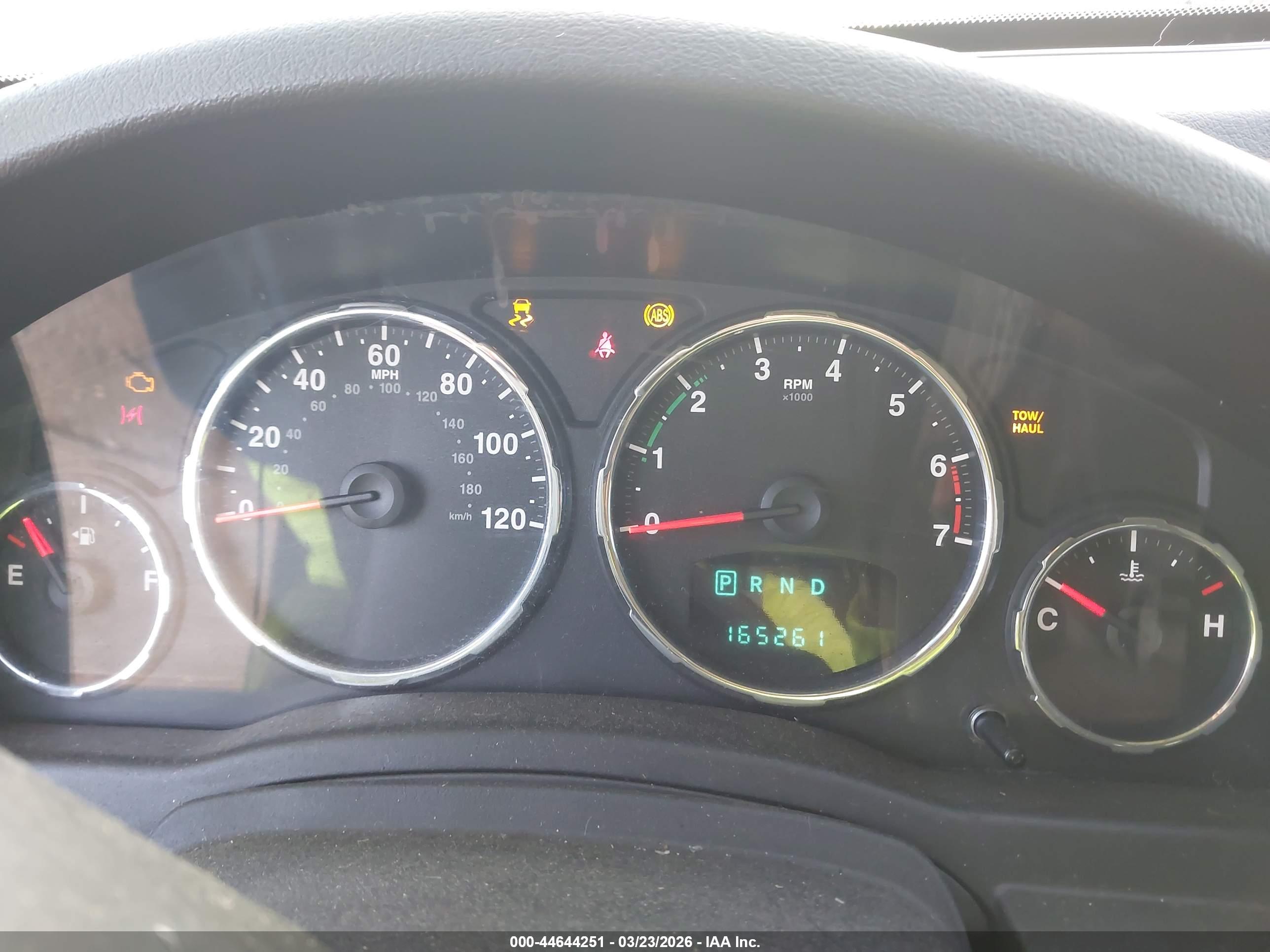 JEEP LIBERTY image 7