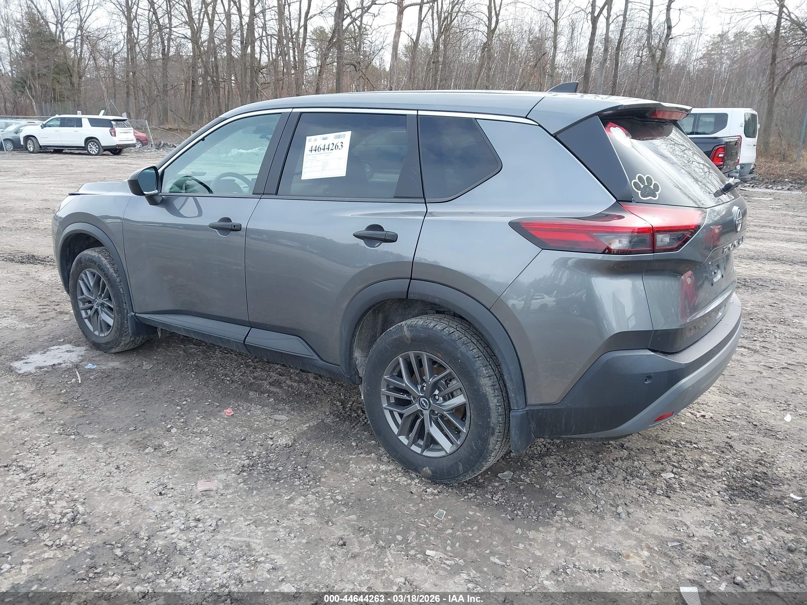 NISSAN ROGUE image 3