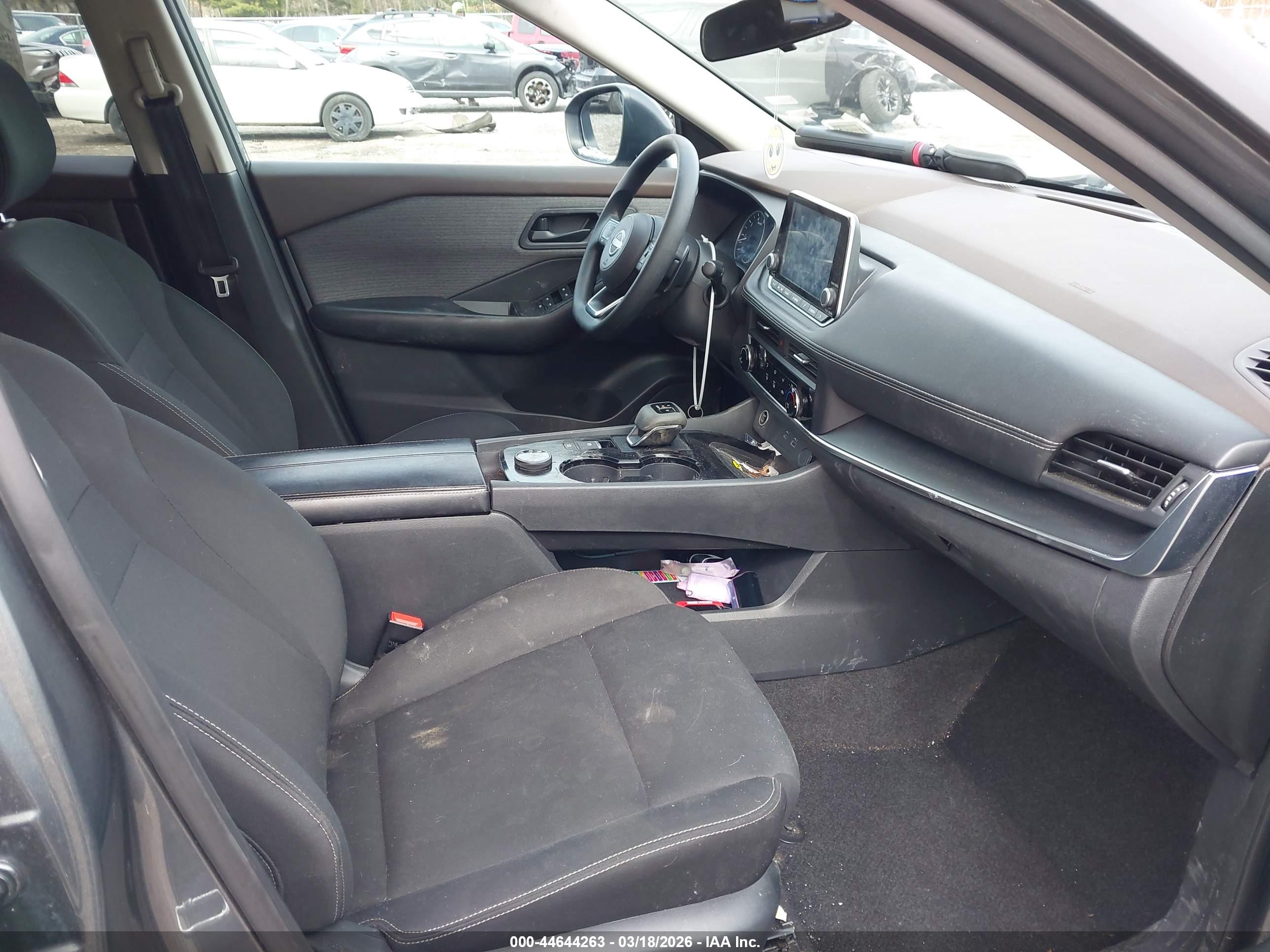 NISSAN ROGUE image 5