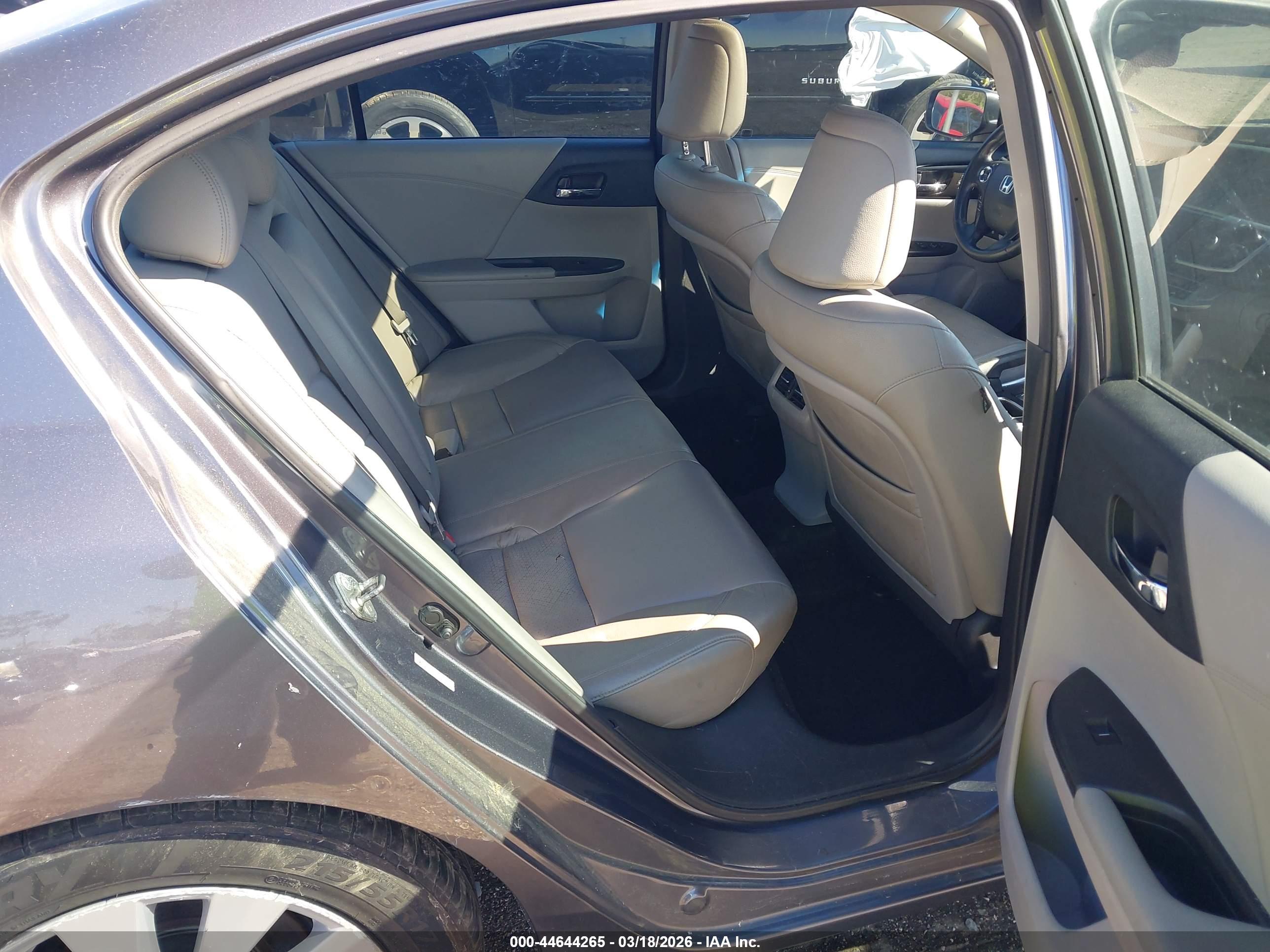 HONDA ACCORD image 8