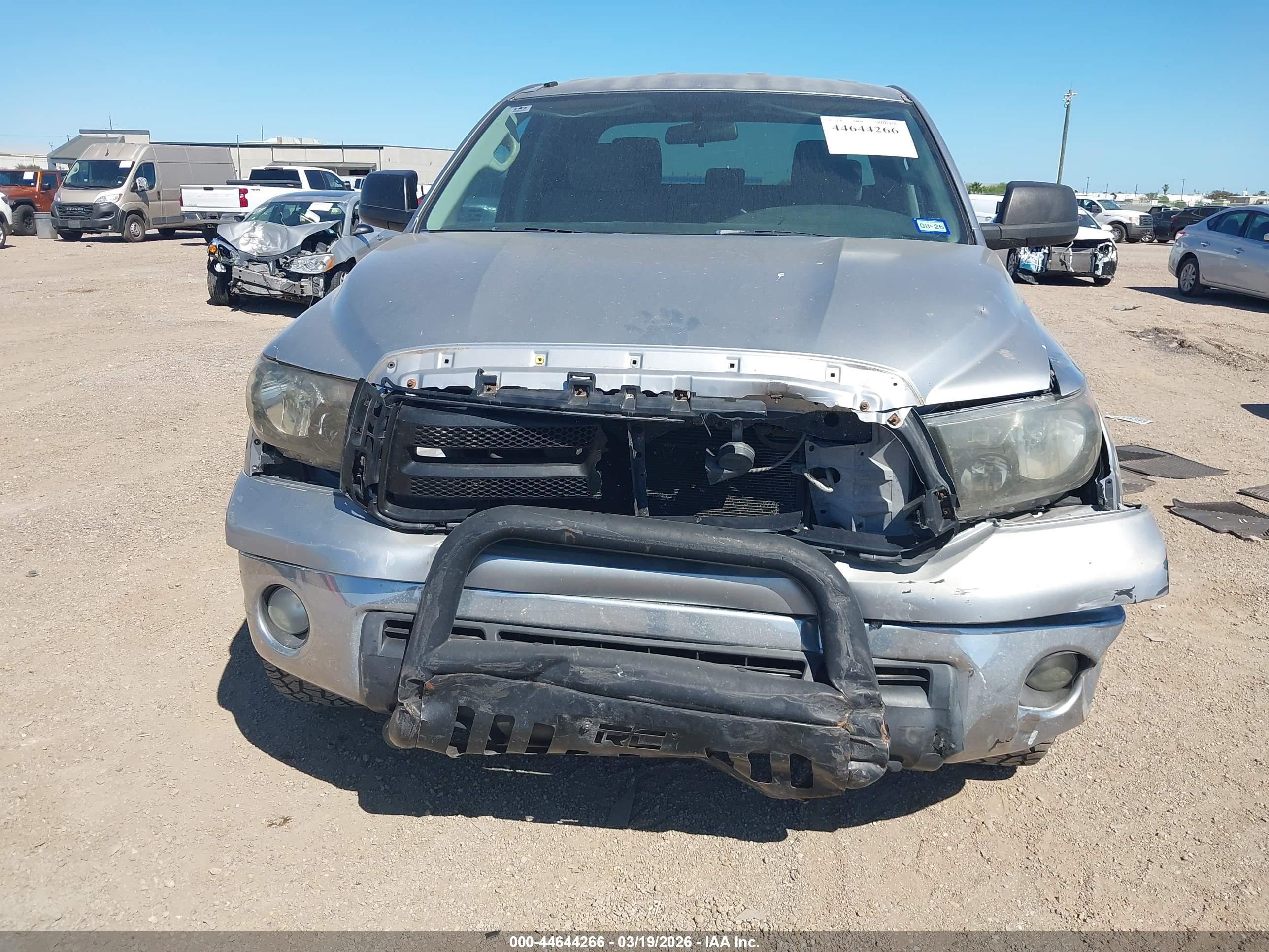 TOYOTA TUNDRA image 6