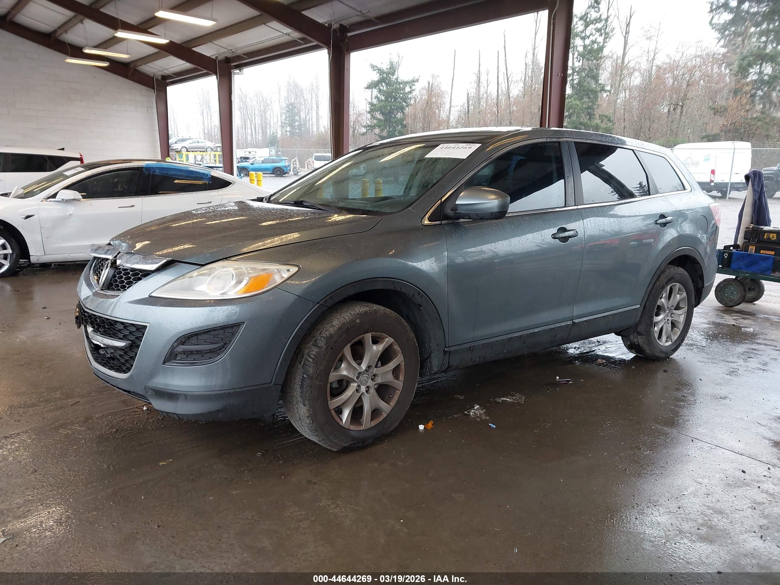 MAZDA CX-9 image 2