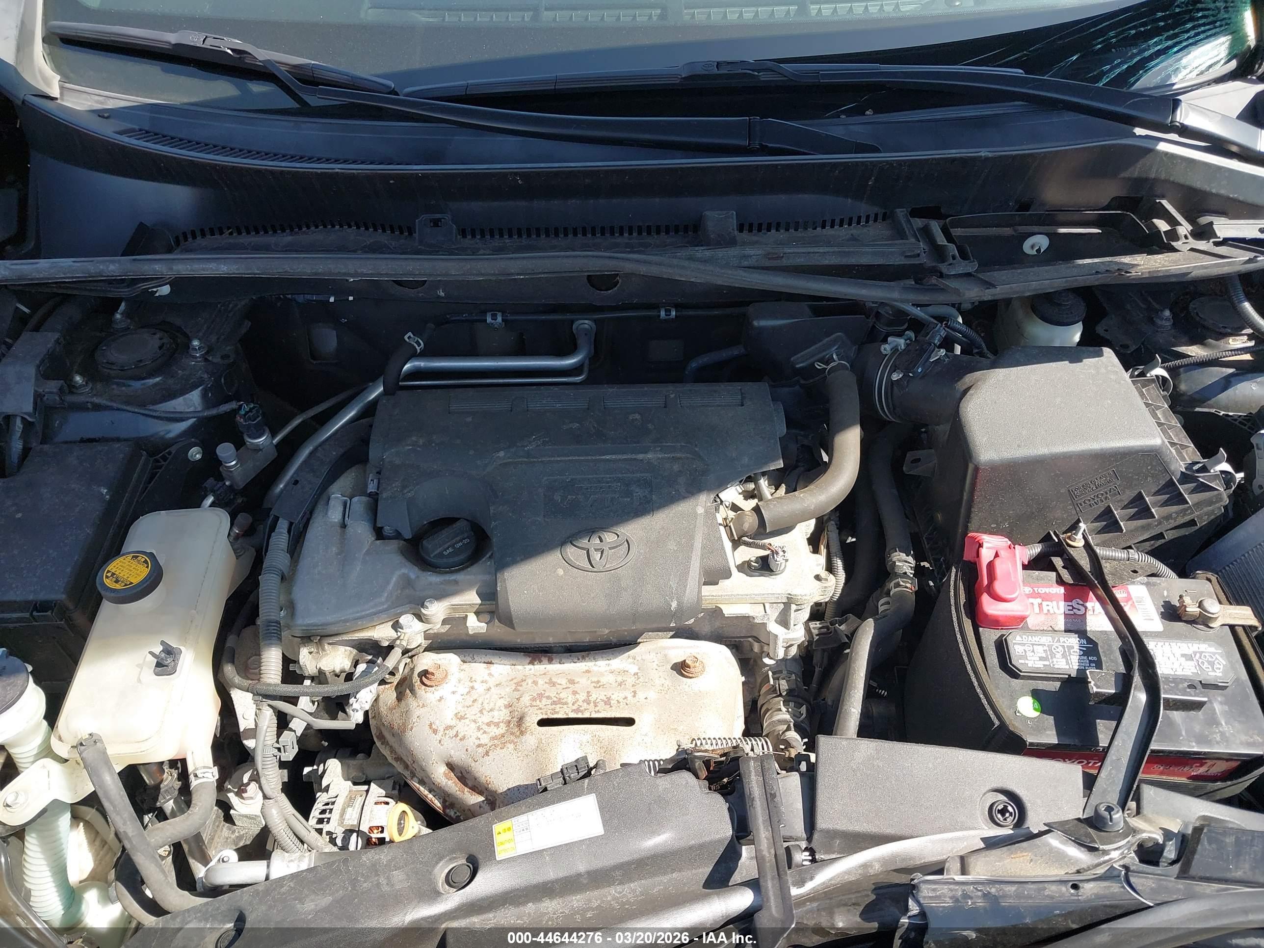 TOYOTA RAV4 image 10