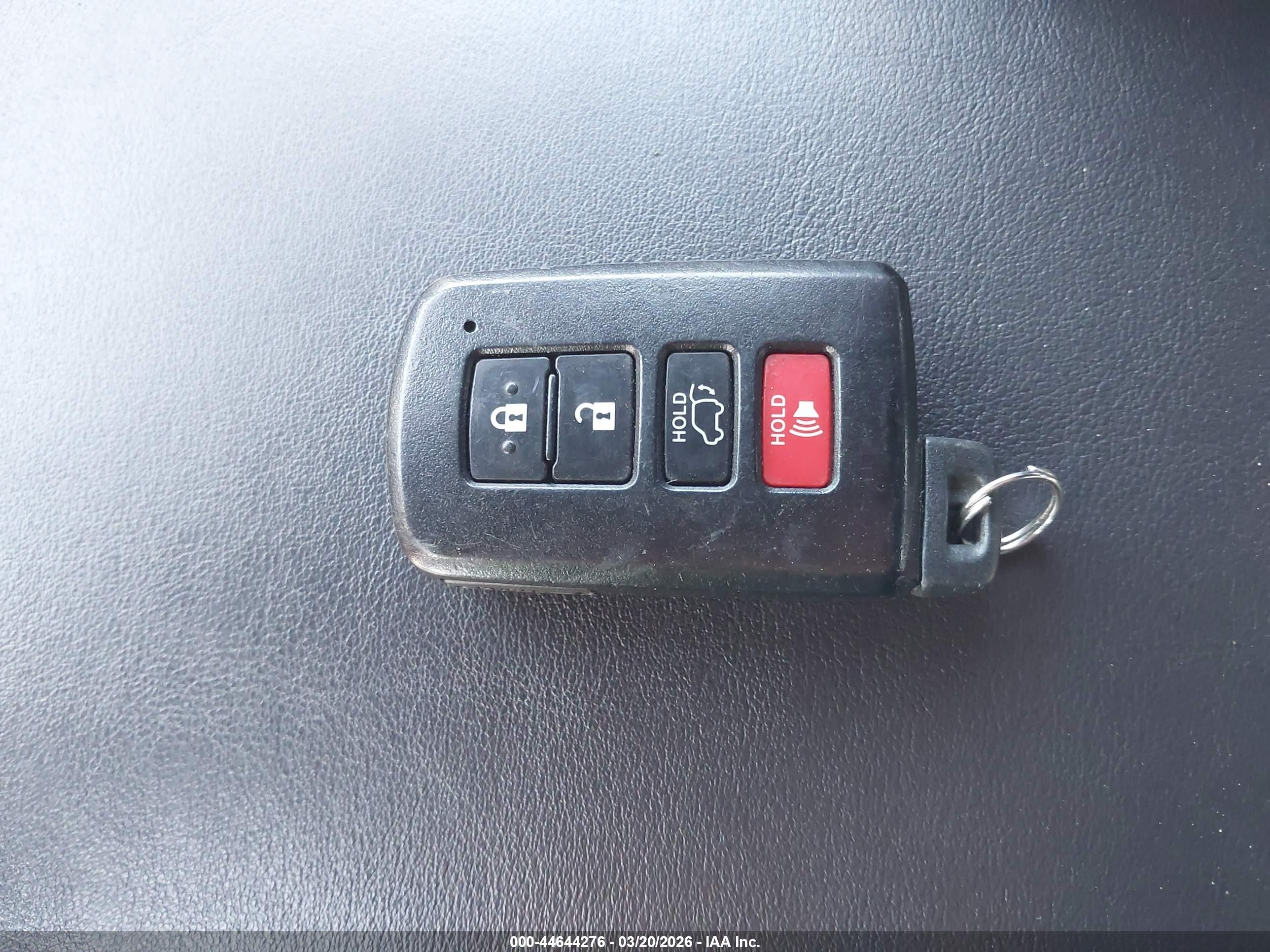 TOYOTA RAV4 image 11