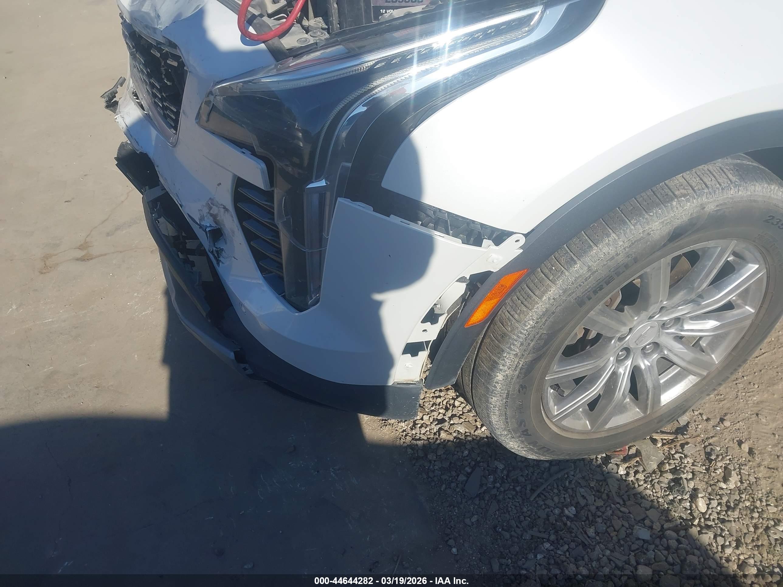 CADILLAC XT4 image 6