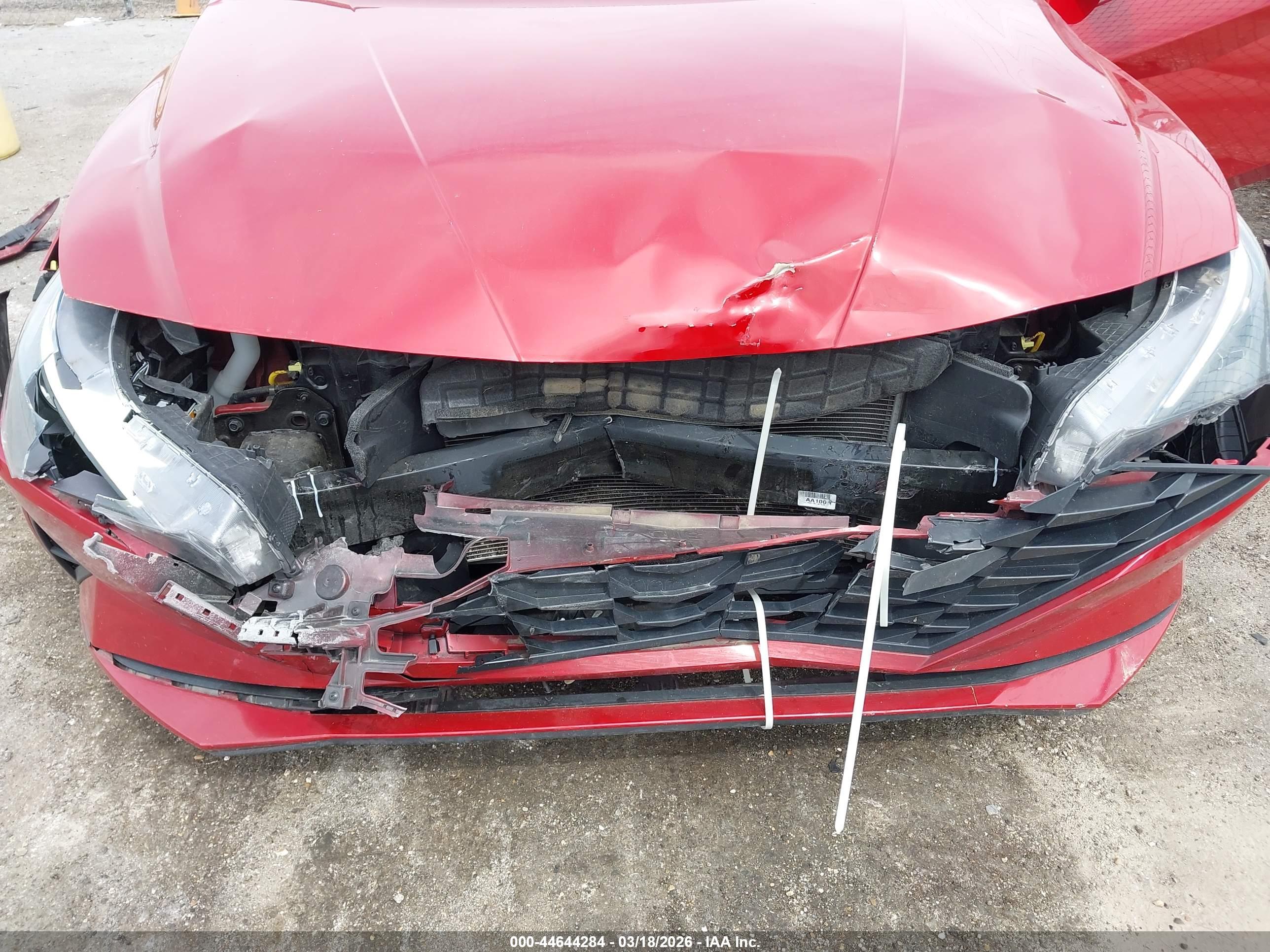 HYUNDAI ELANTRA image 6