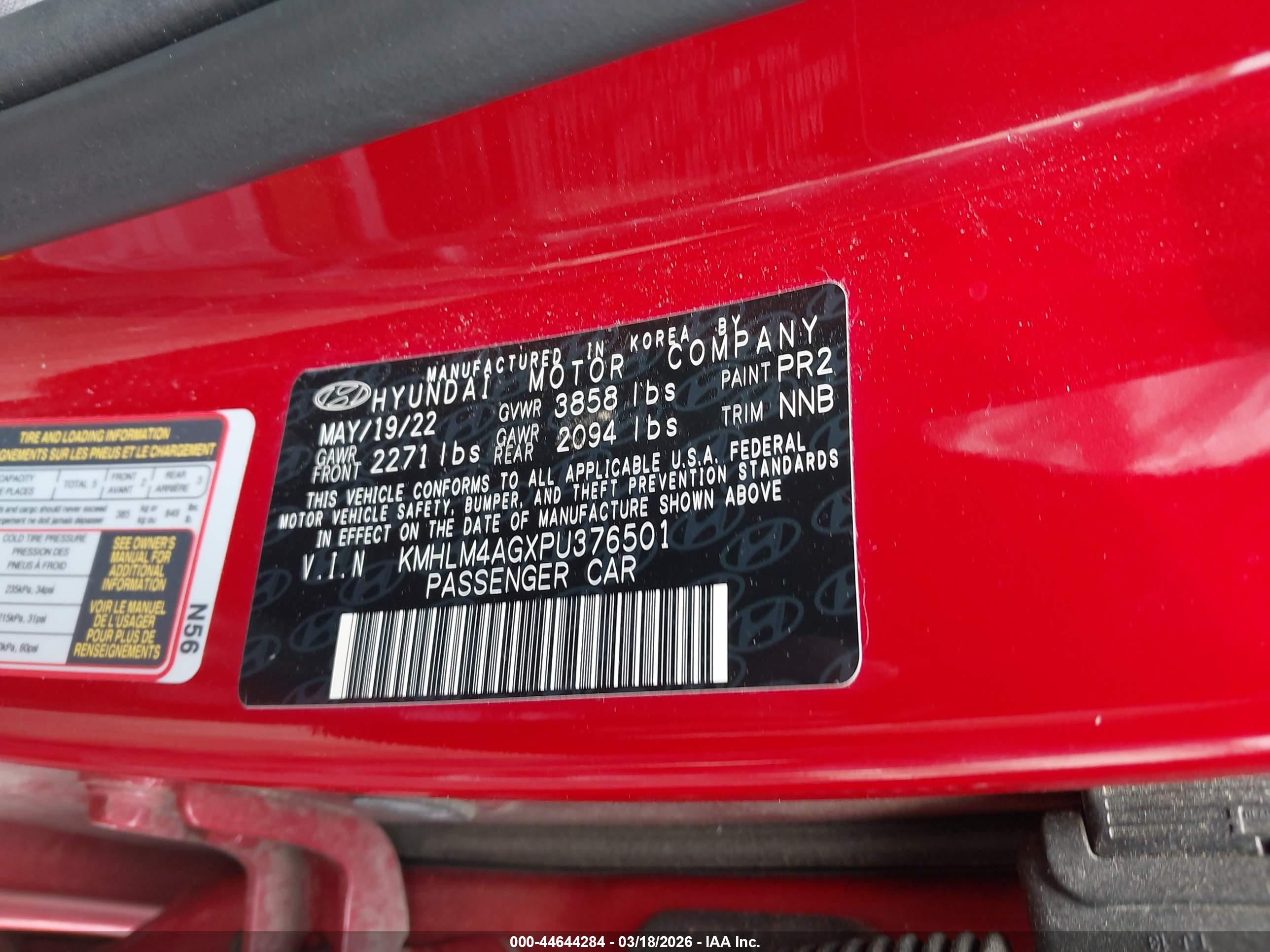HYUNDAI ELANTRA image 9