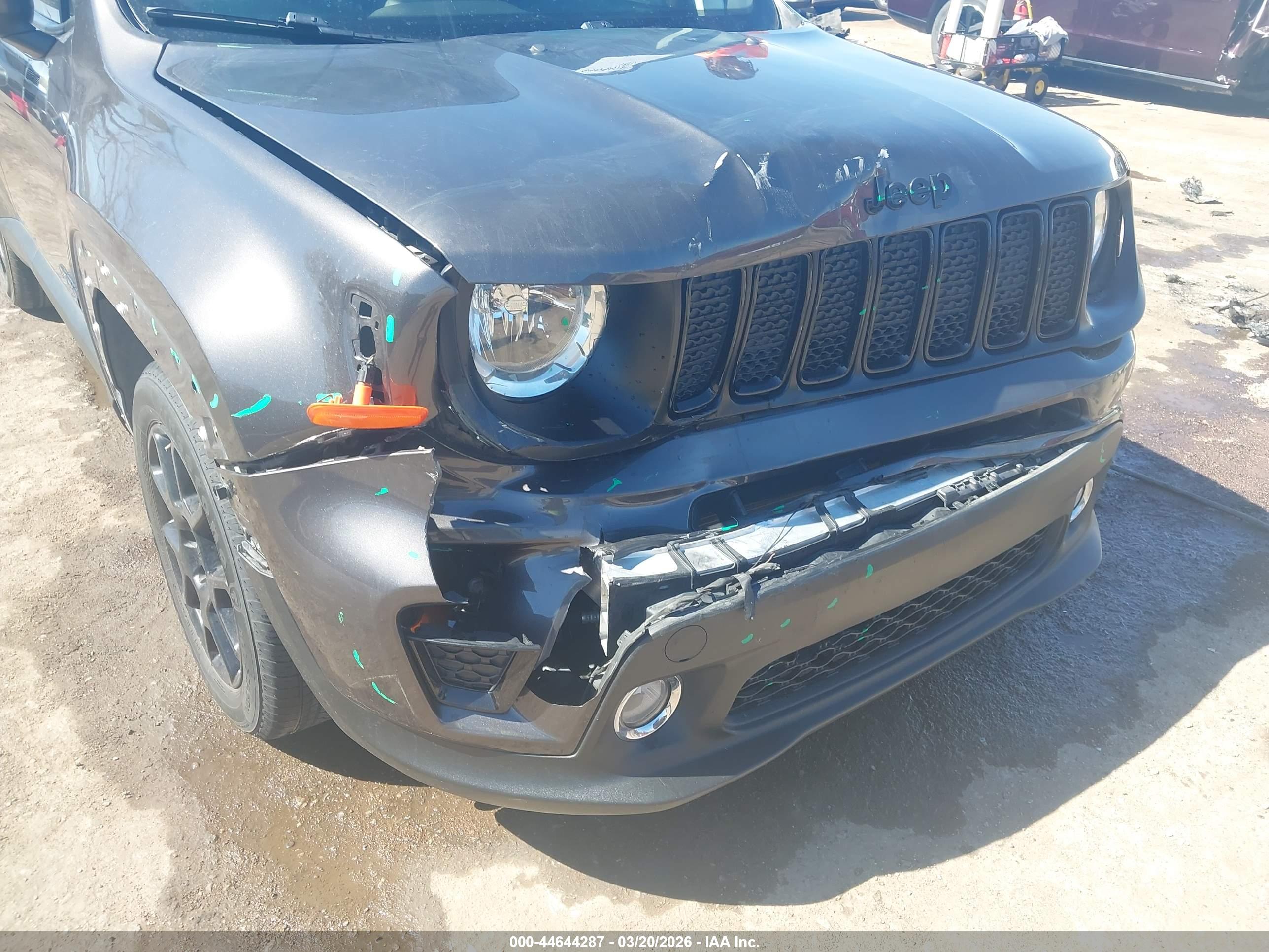 JEEP RENEGADE image 6