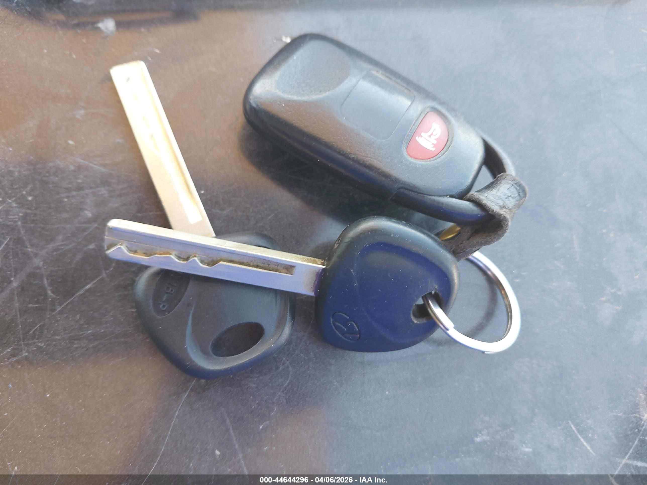 HYUNDAI ACCENT image 11