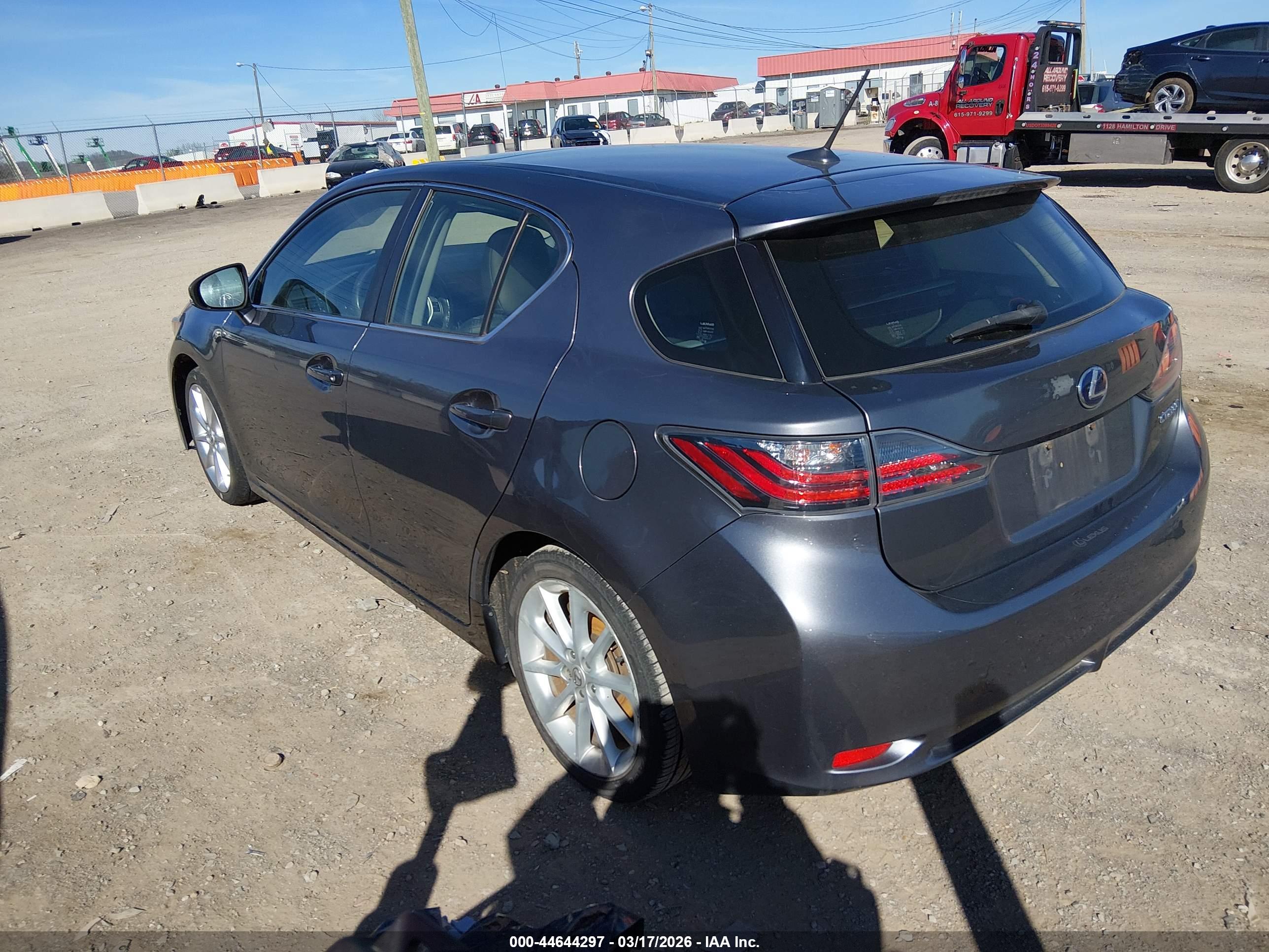 LEXUS CT image 3