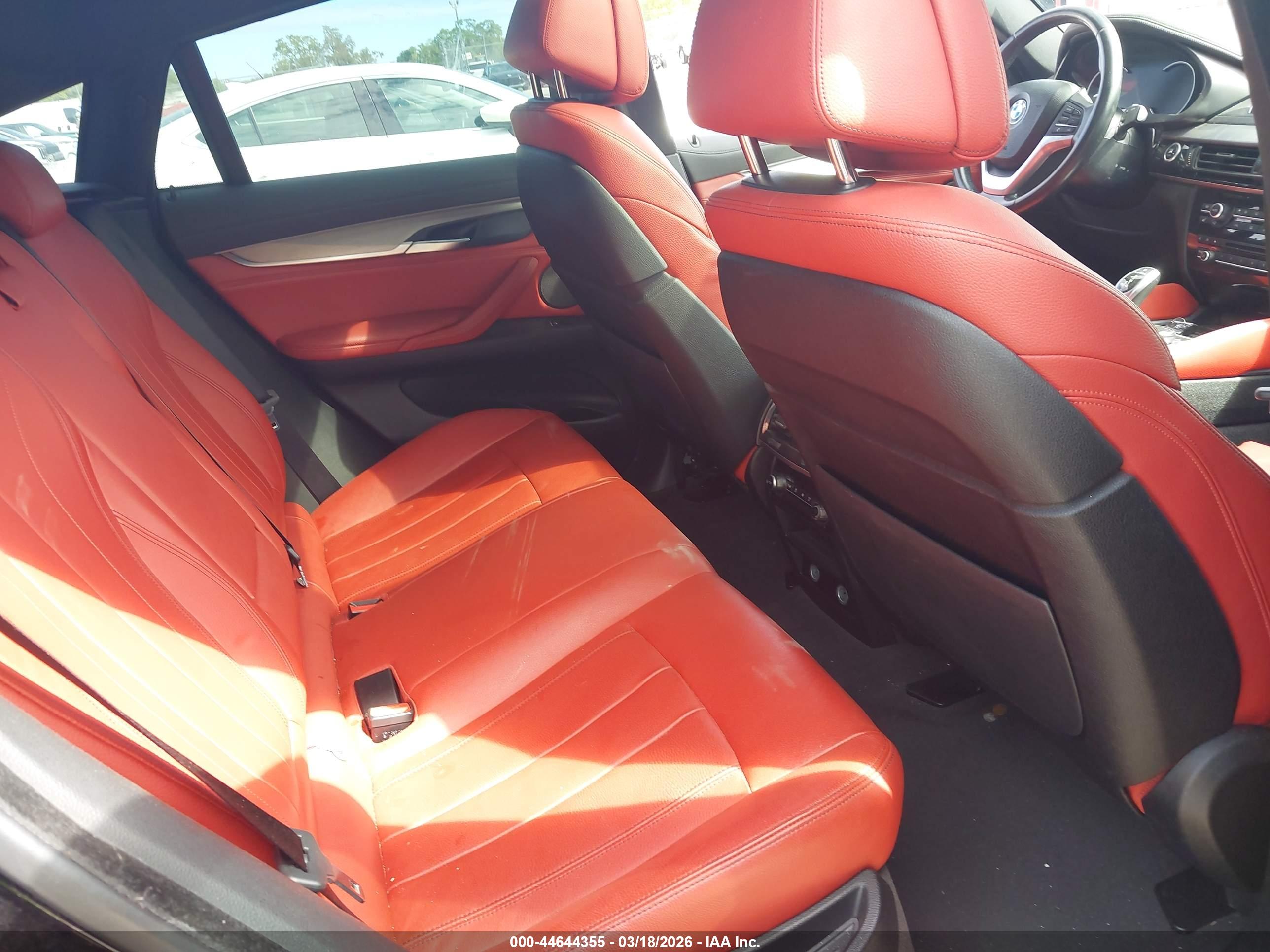 BMW X6 image 8