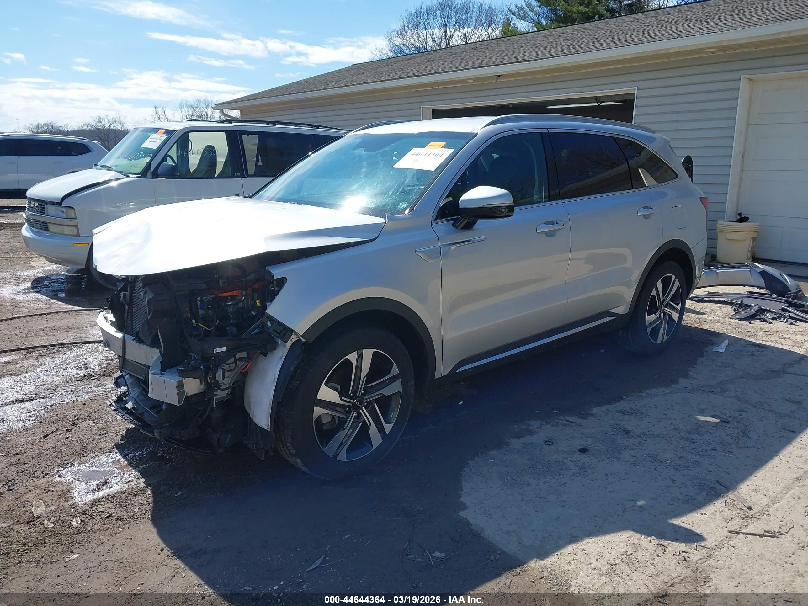 KIA SORENTO image 2