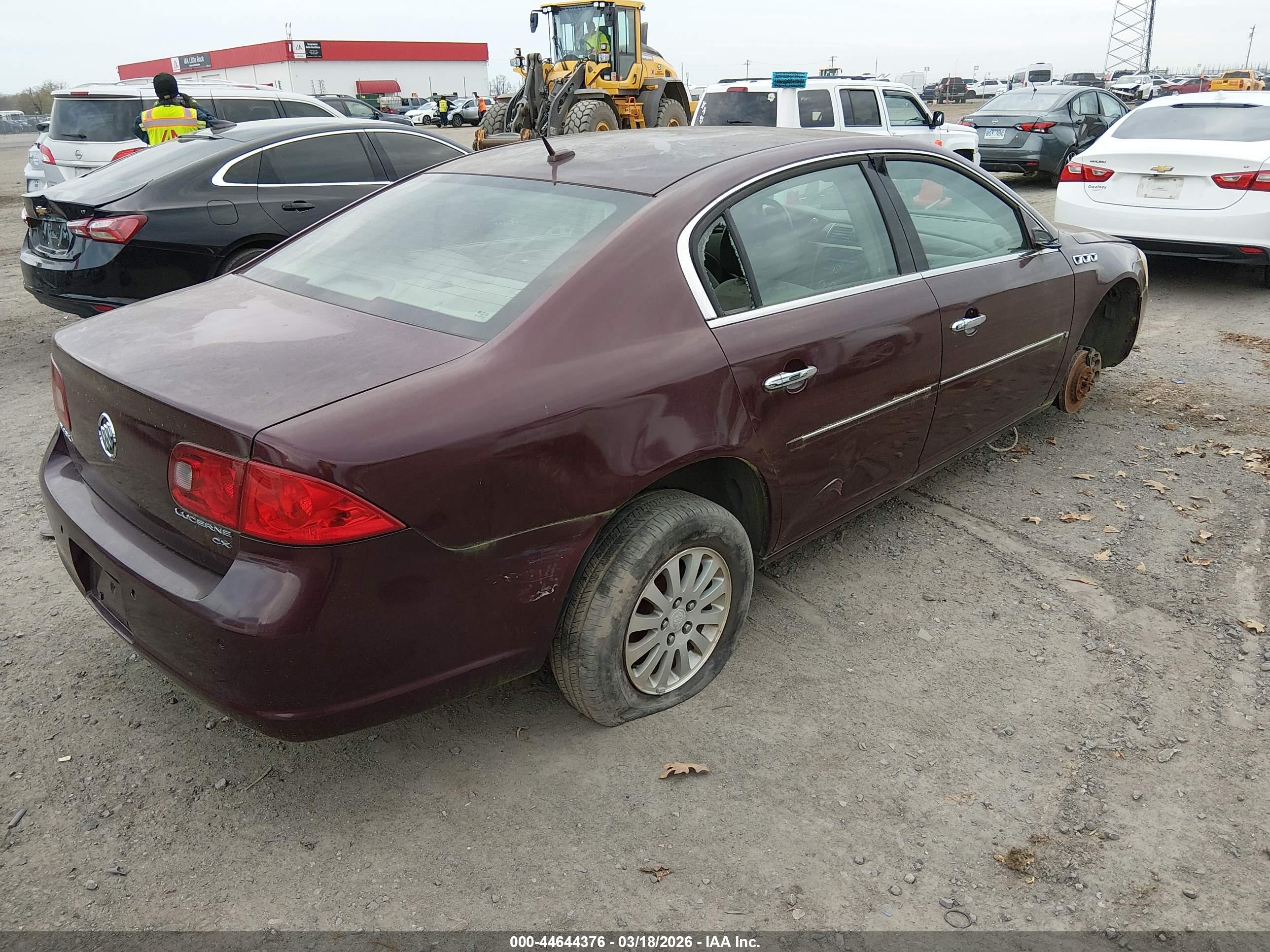 BUICK LUCERNE image 4