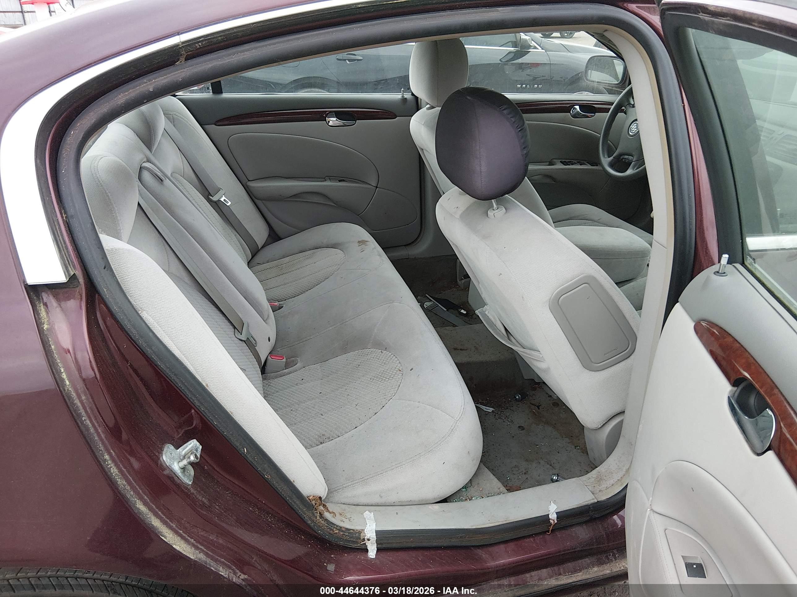 BUICK LUCERNE image 8