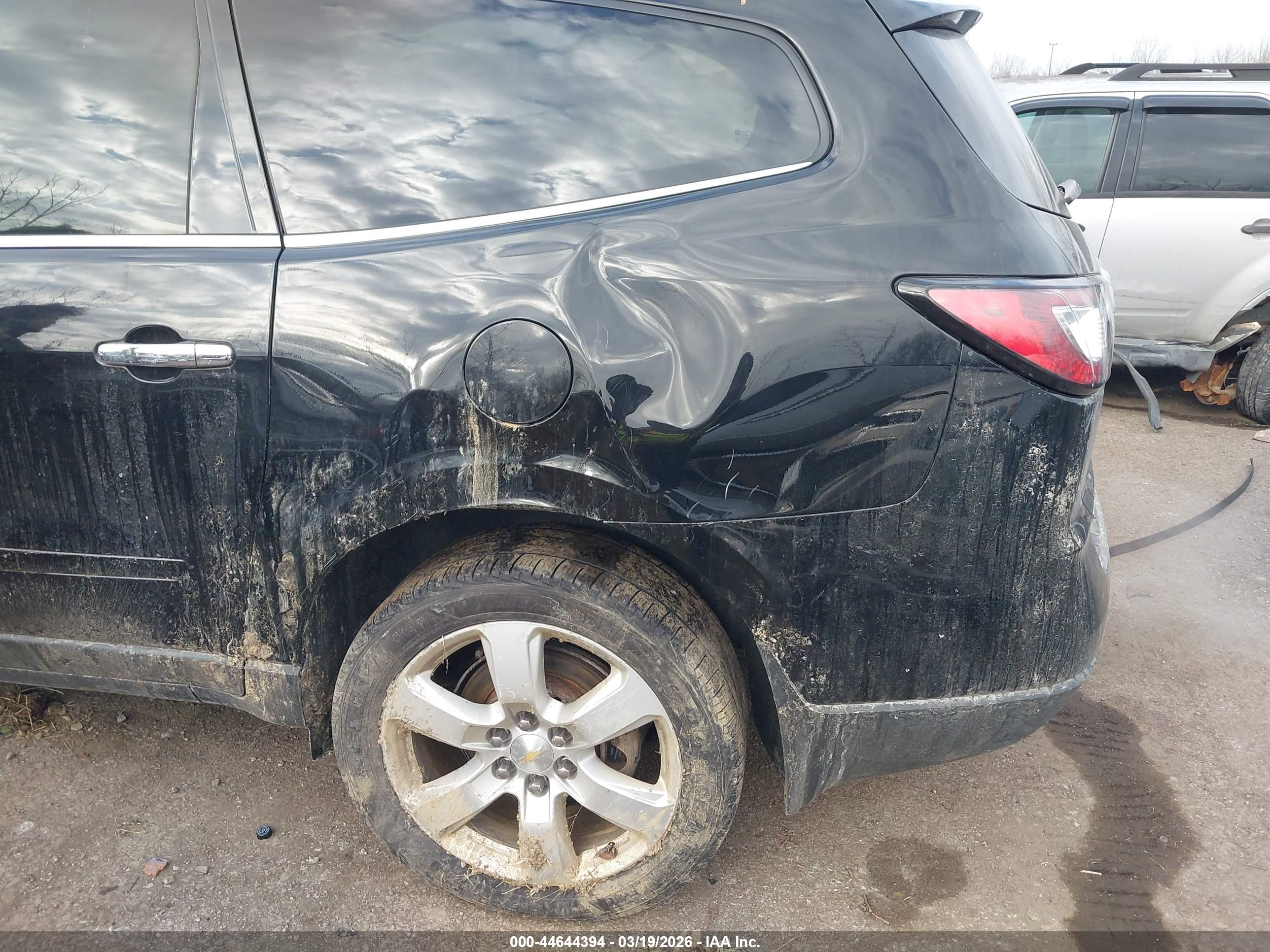 CHEVROLET TRAVERSE image 6