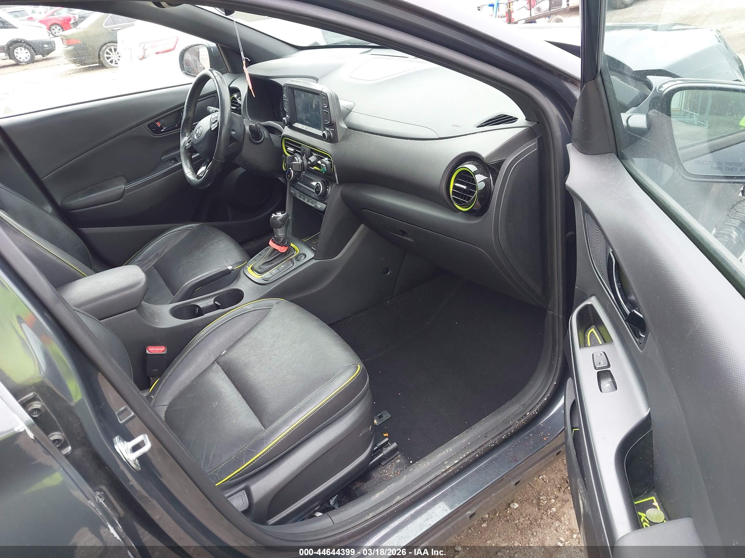 HYUNDAI KONA image 5