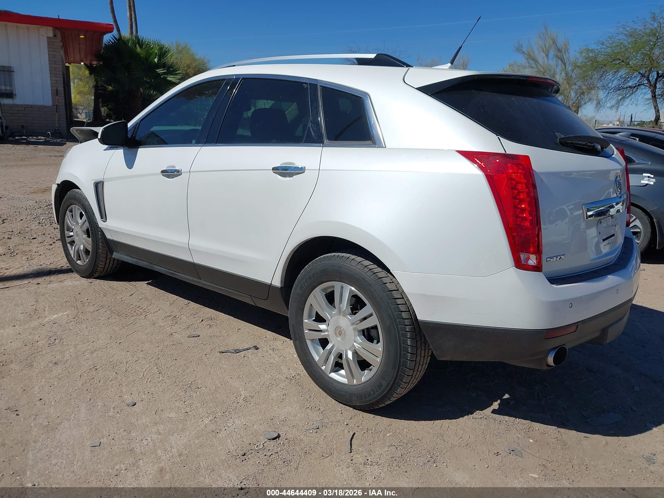 CADILLAC SRX image 3