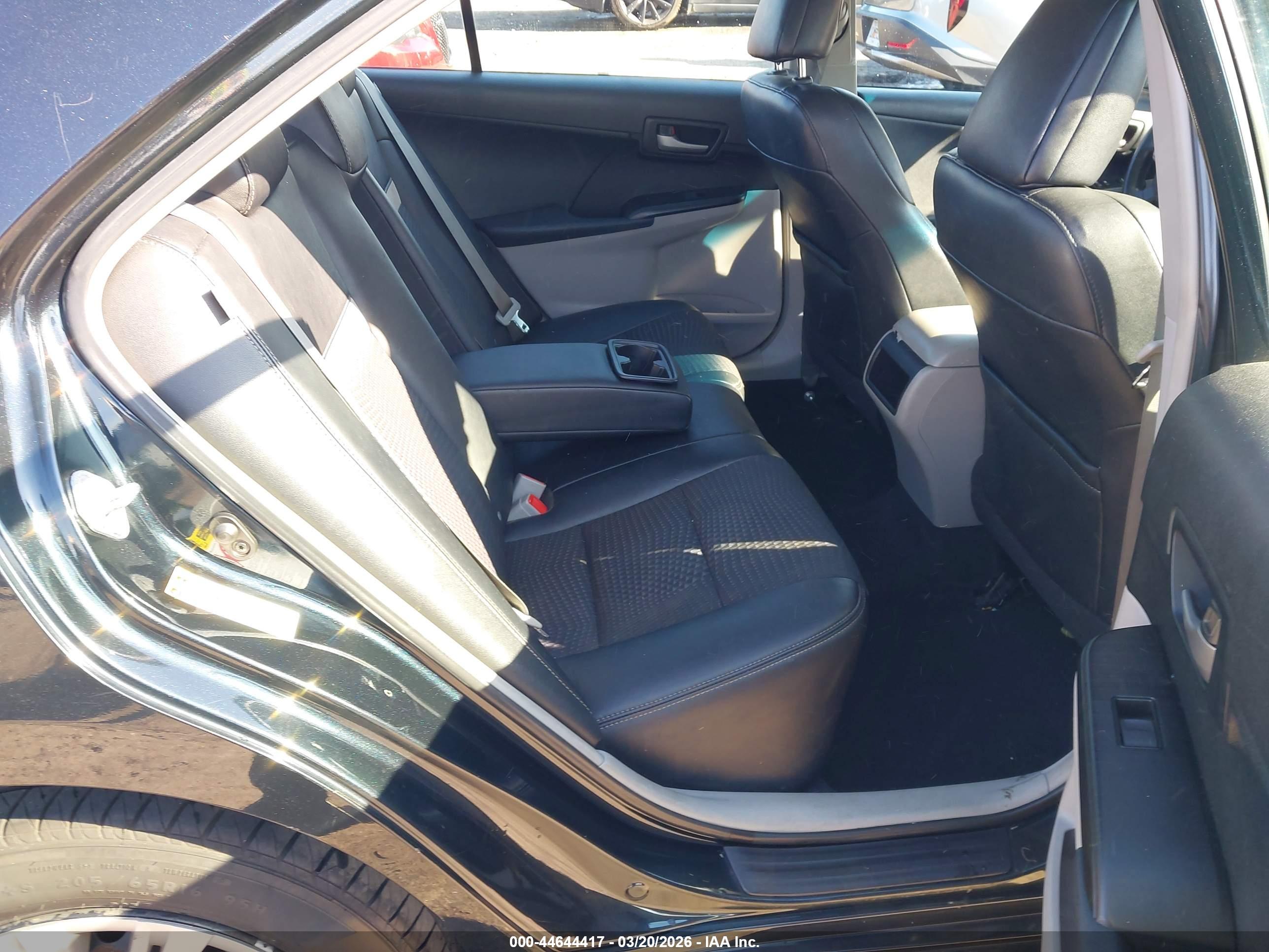 TOYOTA CAMRY image 8