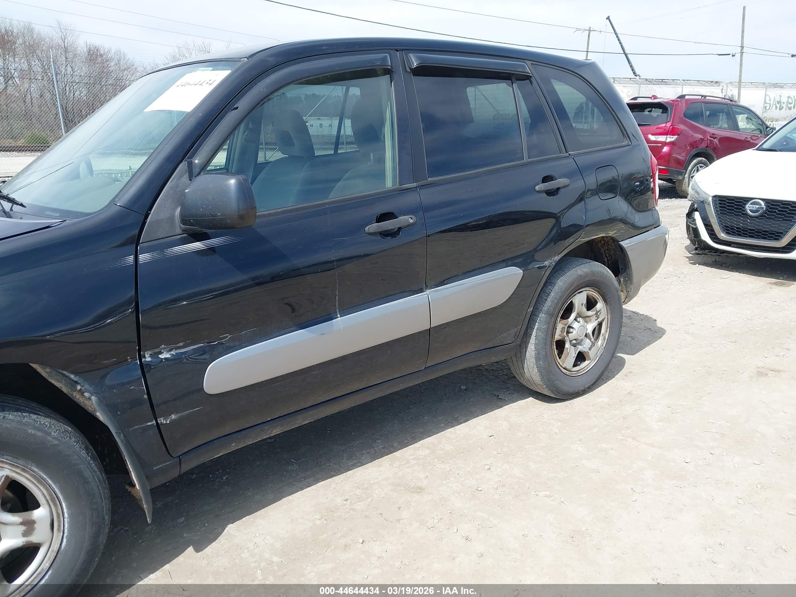 TOYOTA RAV4 image 6