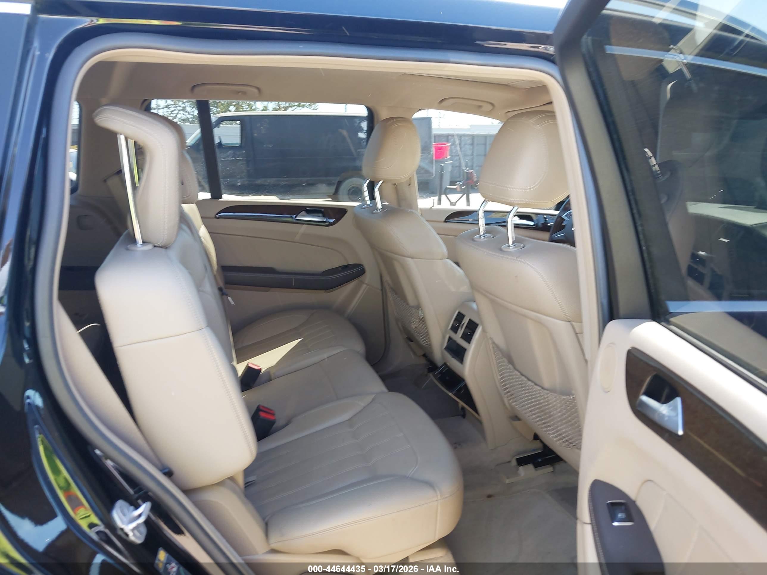 MERCEDES-BENZ GL image 8