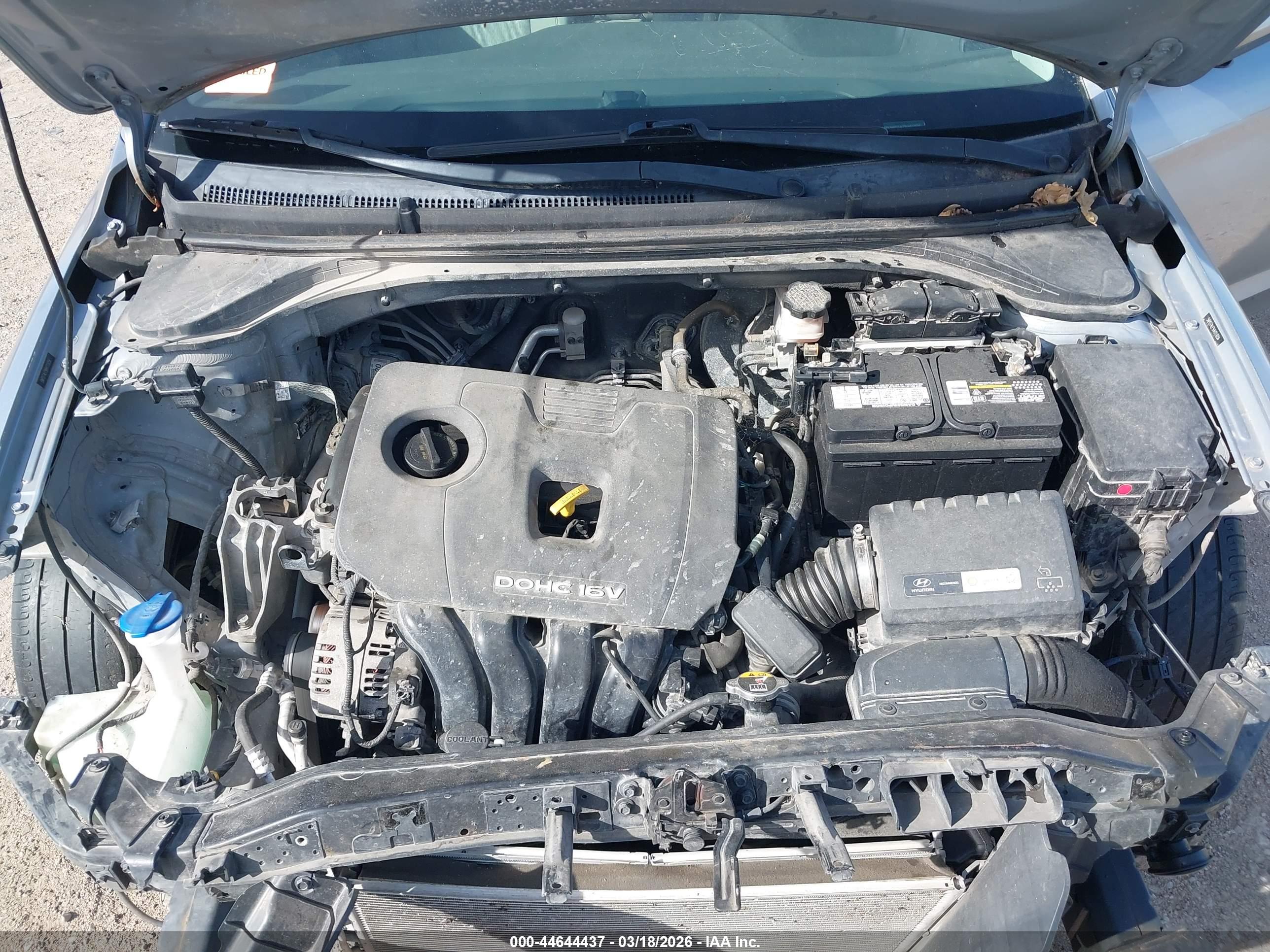 HYUNDAI ELANTRA image 10