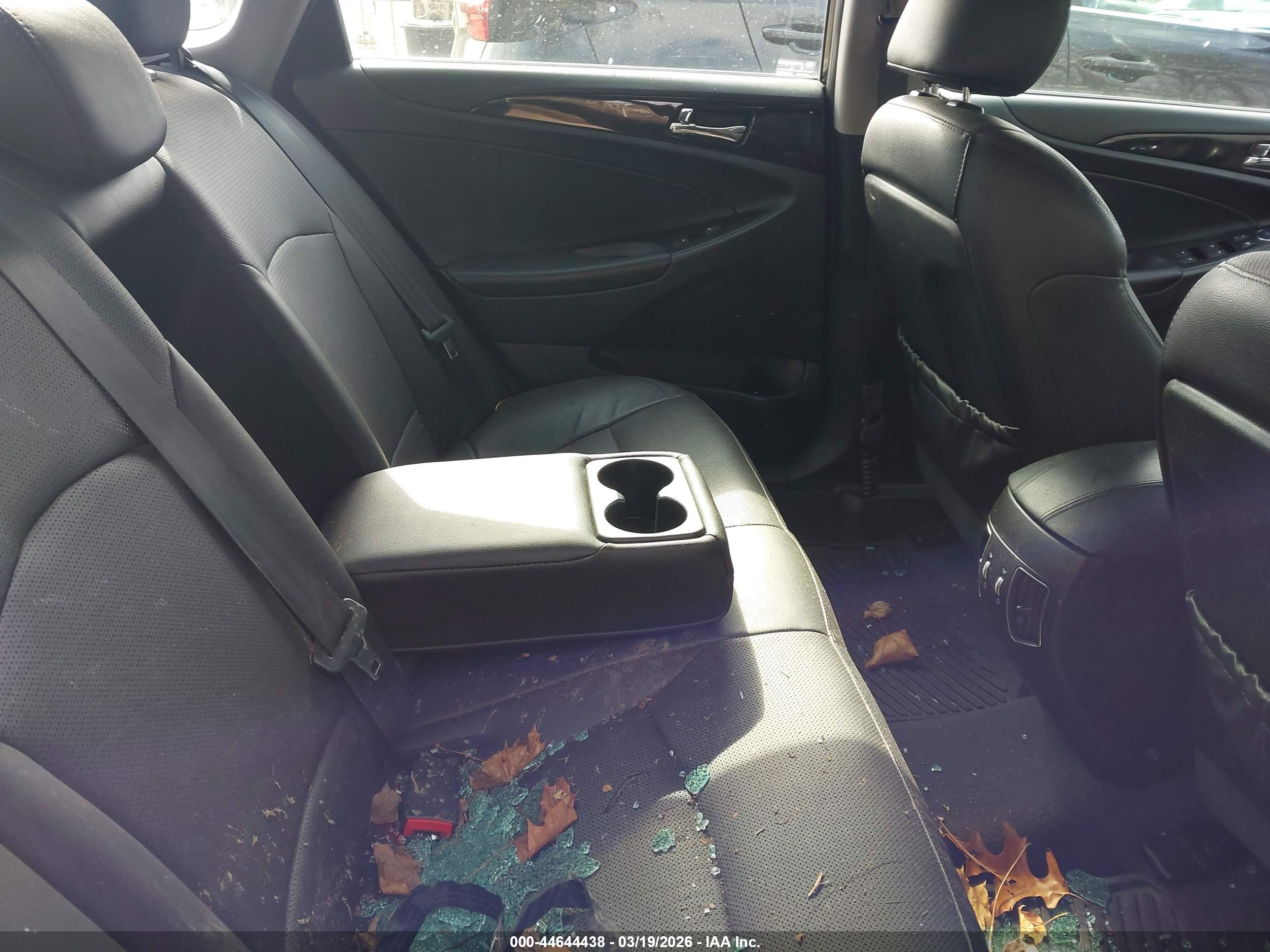 HYUNDAI SONATA image 8