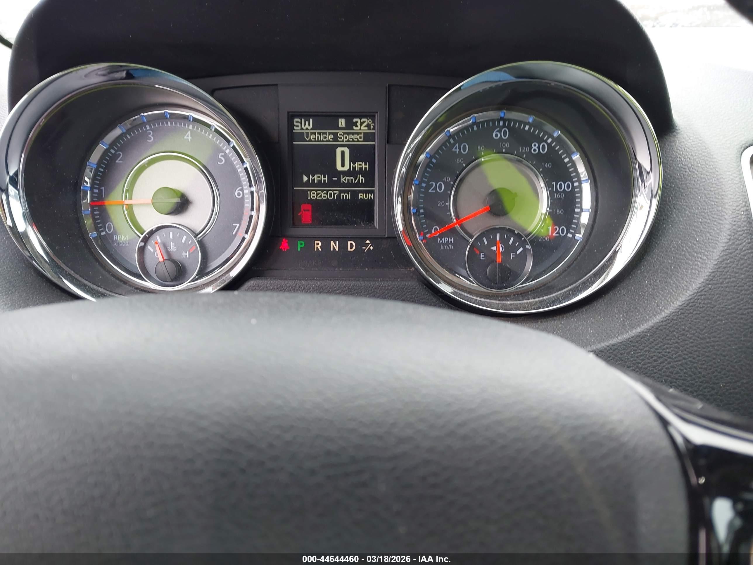 CHRYSLER TOWN image 7