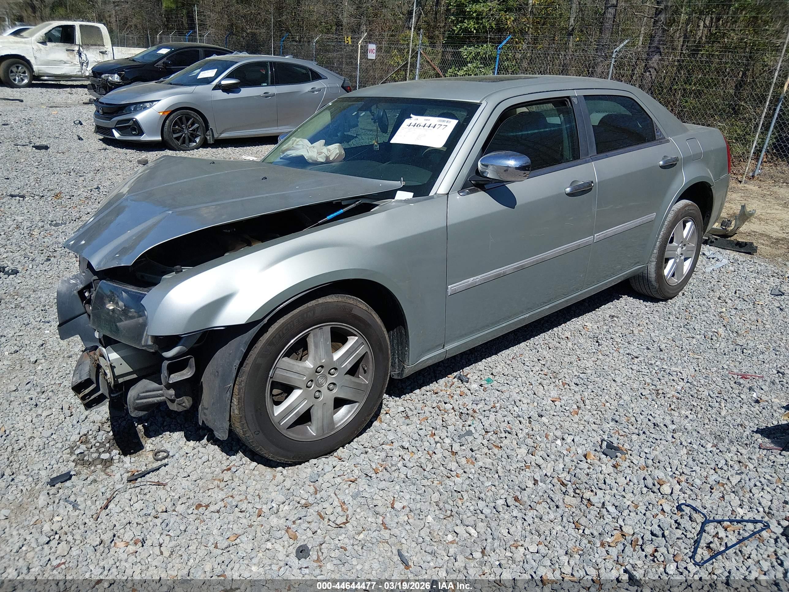 CHRYSLER 300 image 2