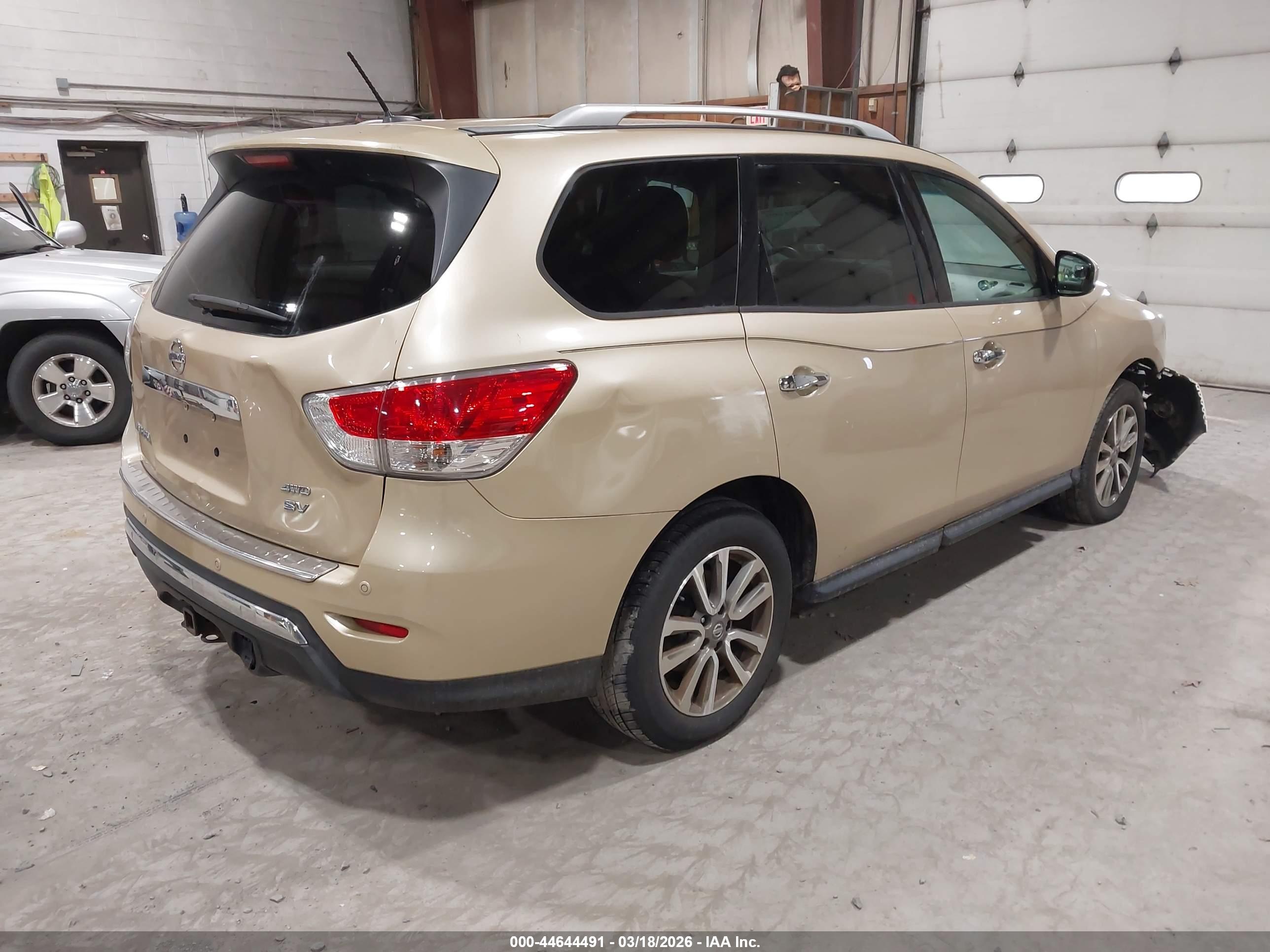 NISSAN PATHFINDER image 4