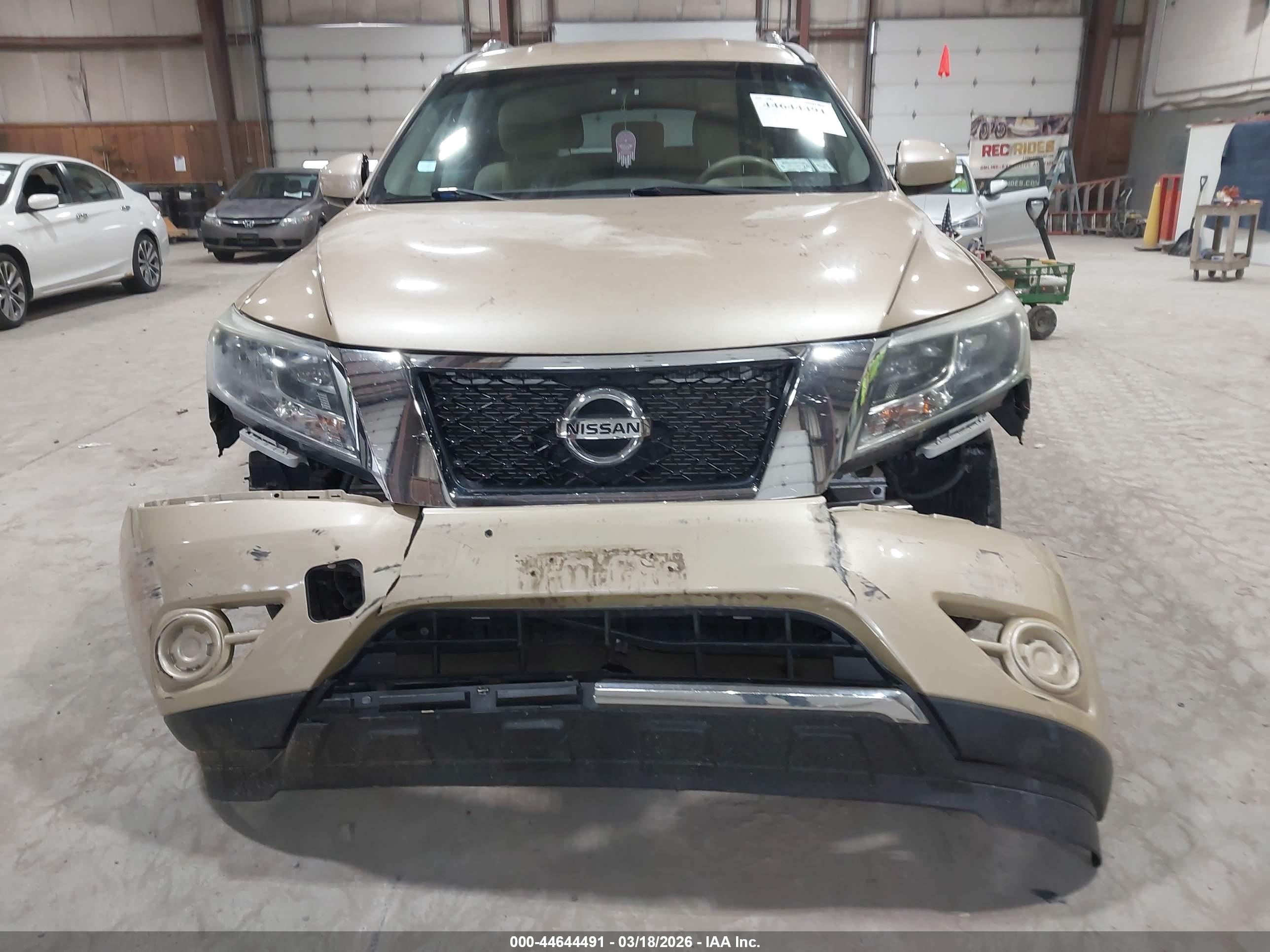 NISSAN PATHFINDER image 6