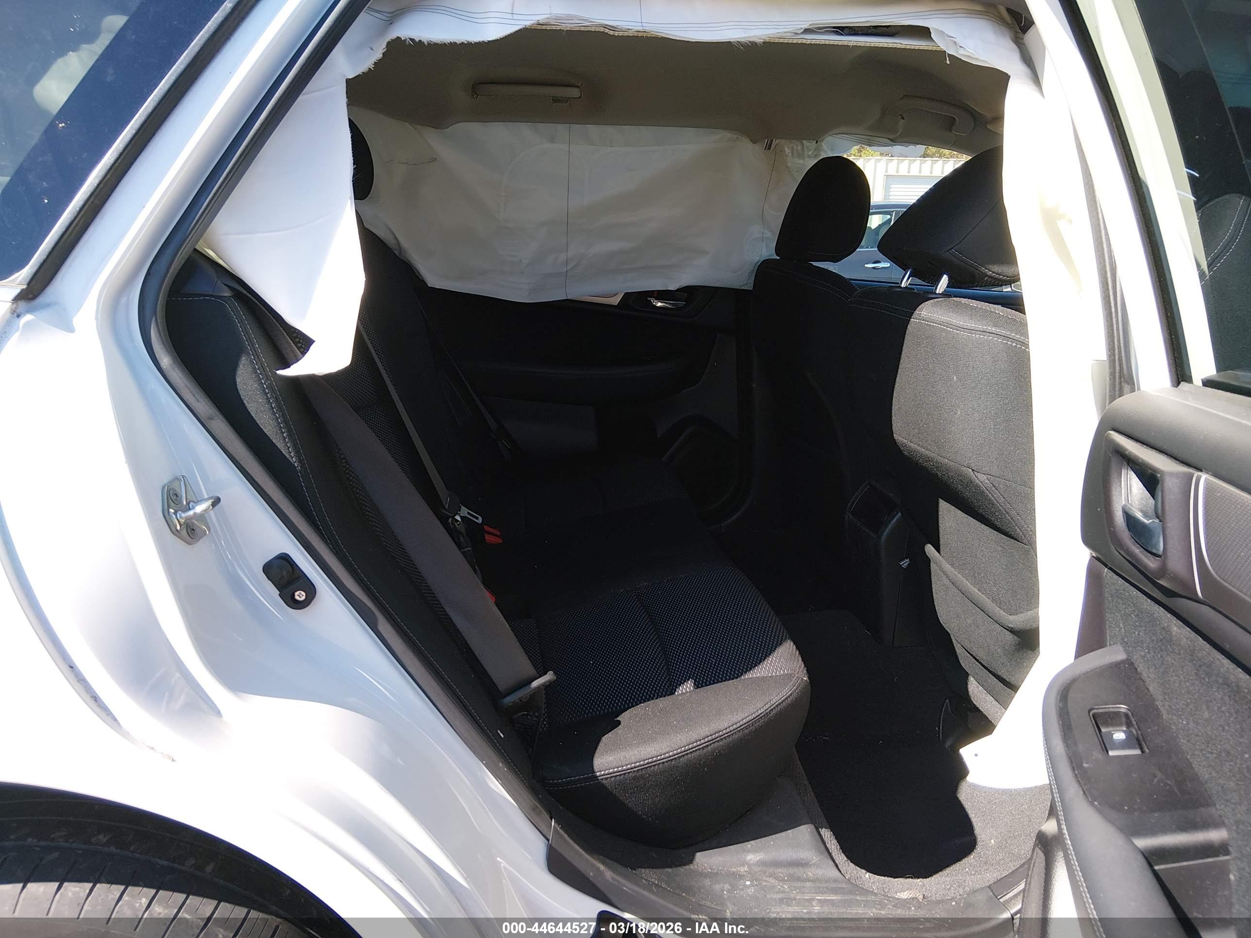 SUBARU OUTBACK image 8