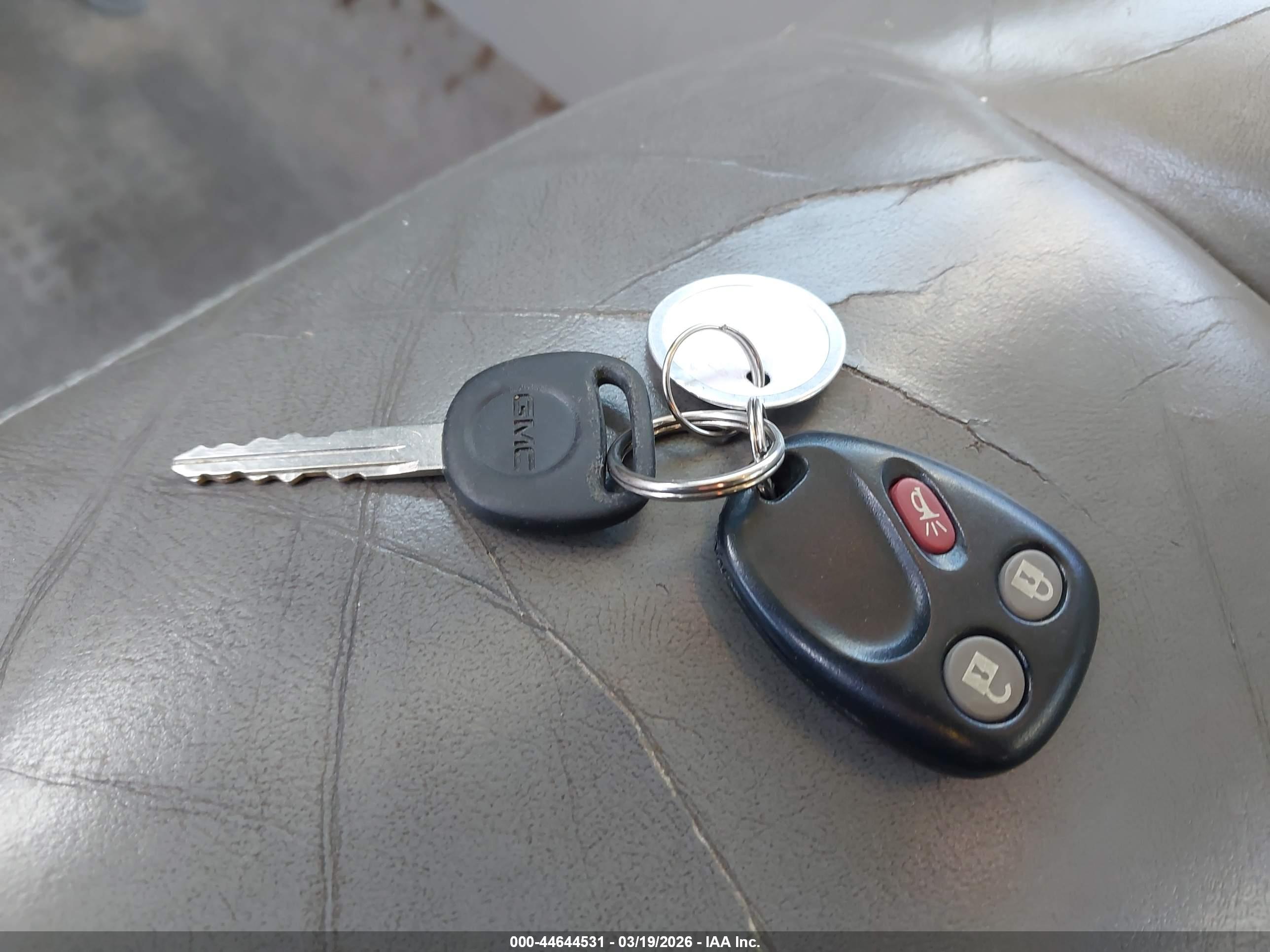 GMC SIERRA image 11