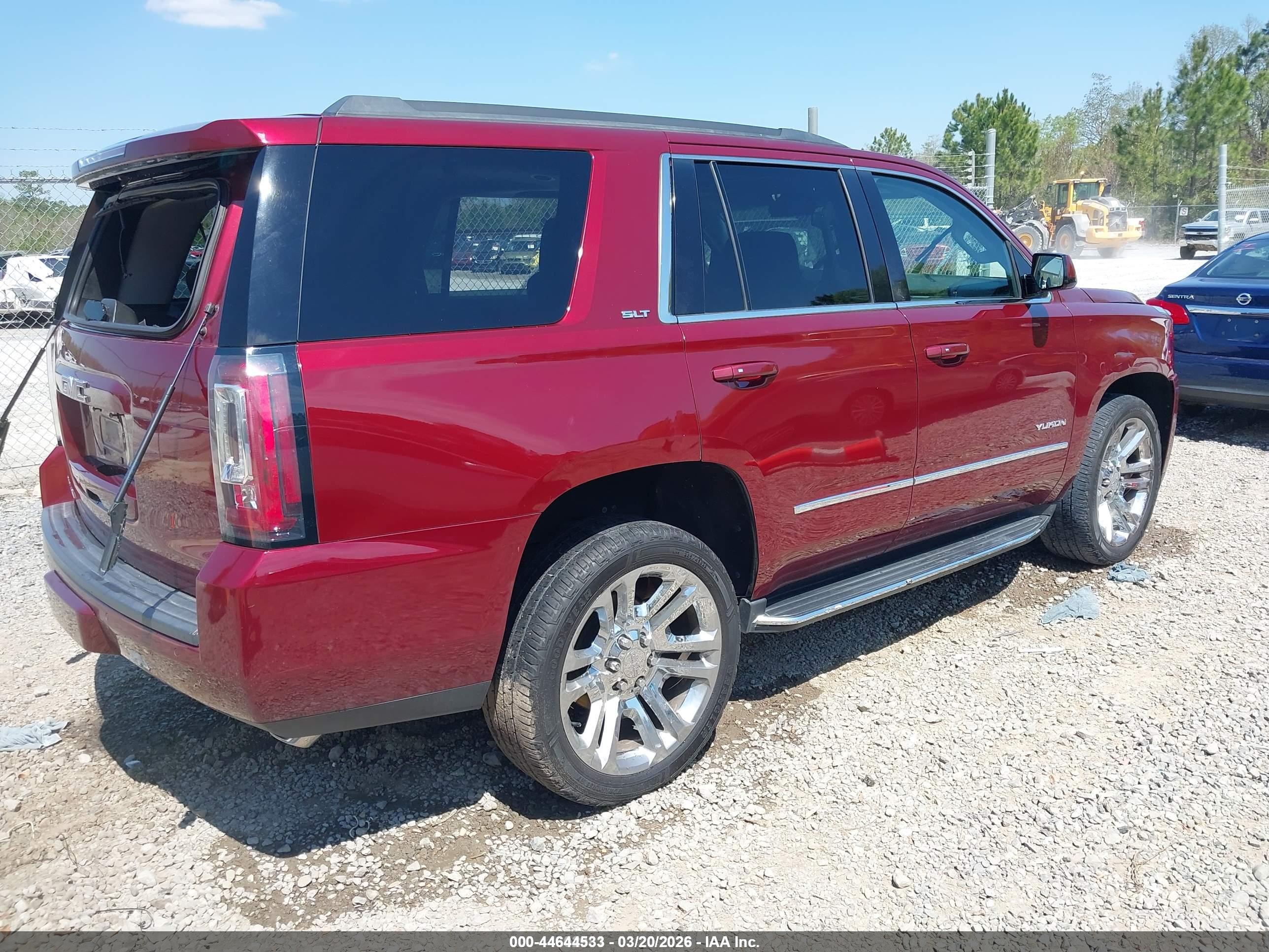 GMC YUKON image 4