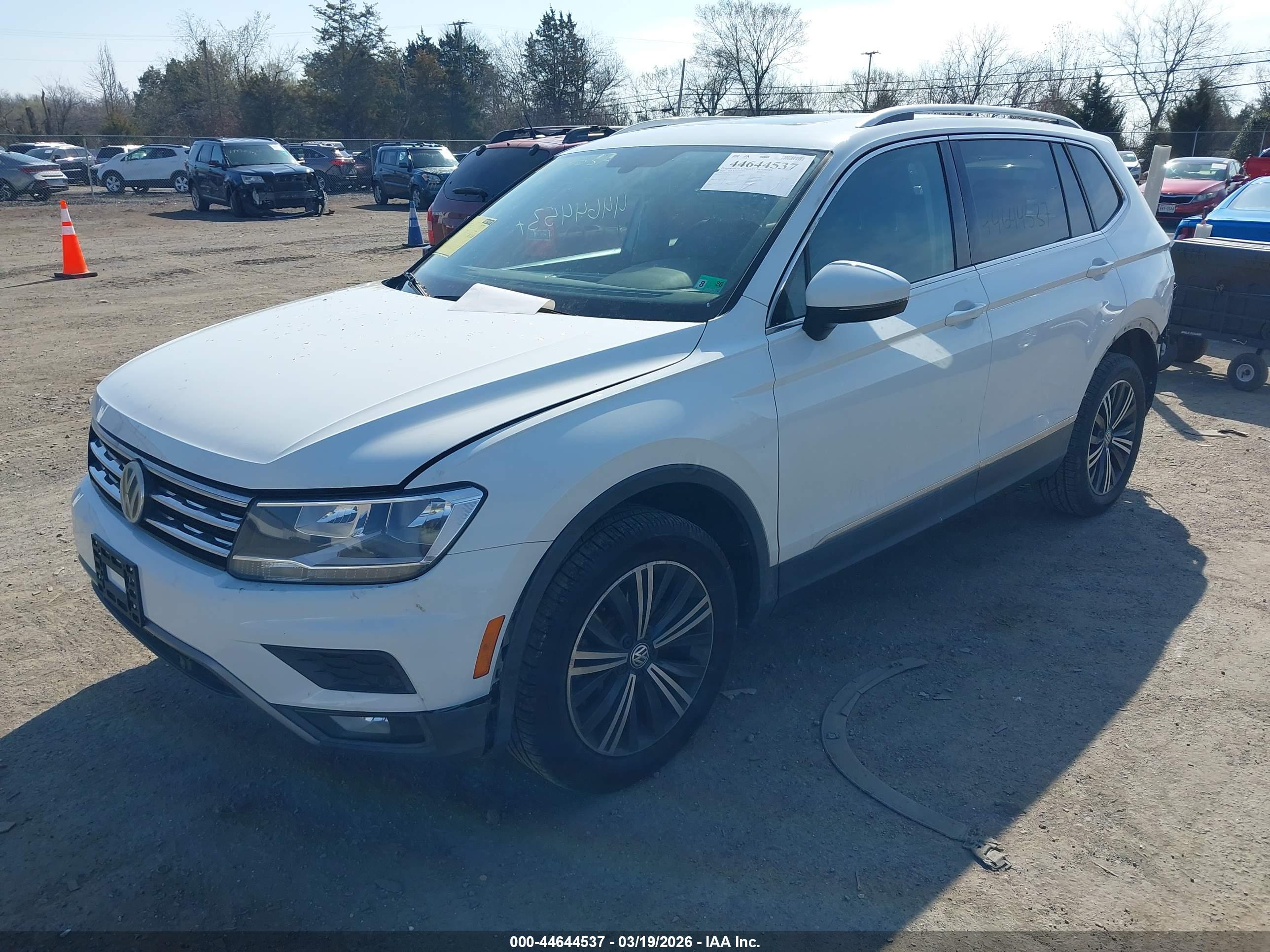 VOLKSWAGEN TIGUAN image 2