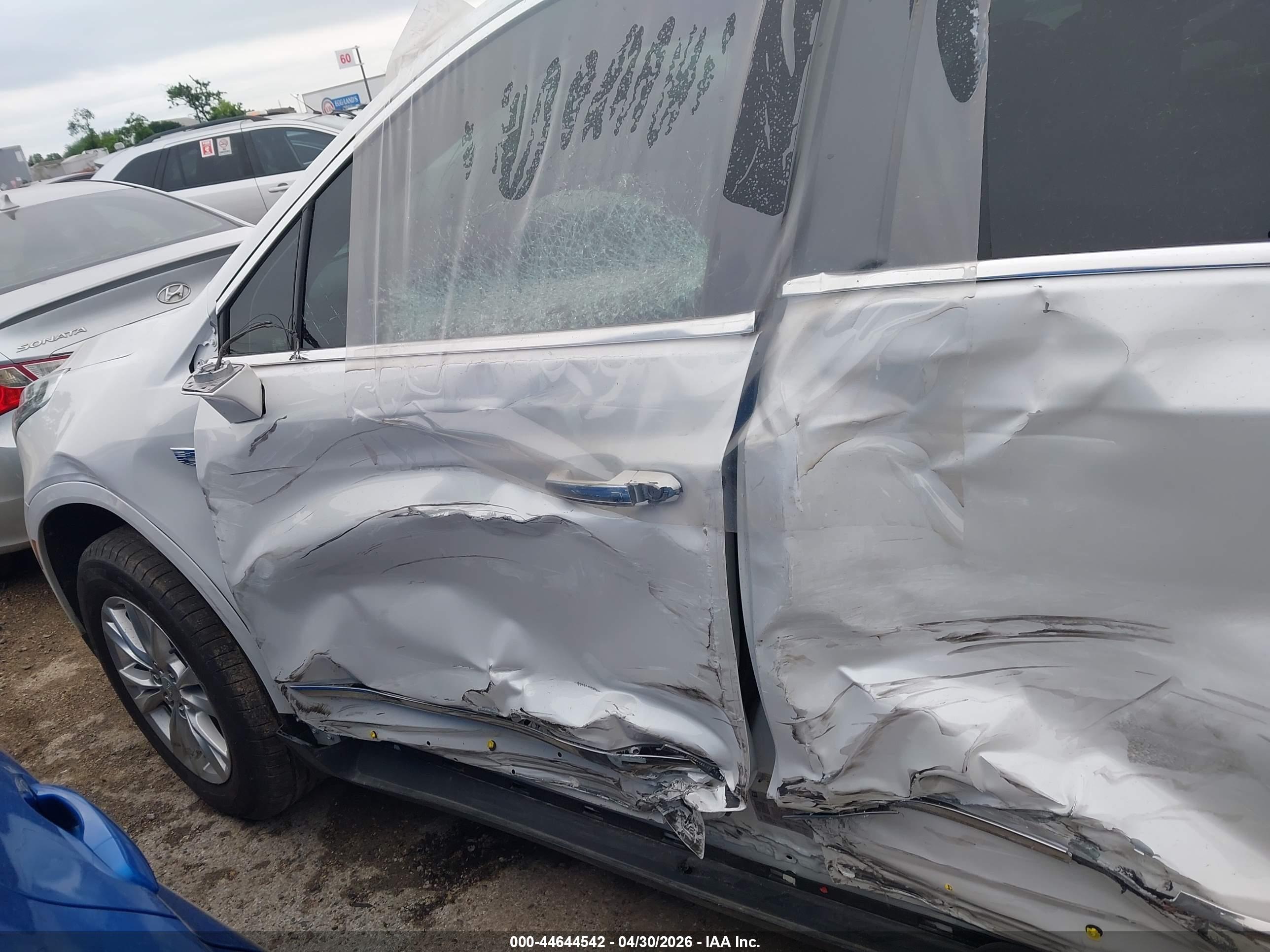 CADILLAC XT5 image 6