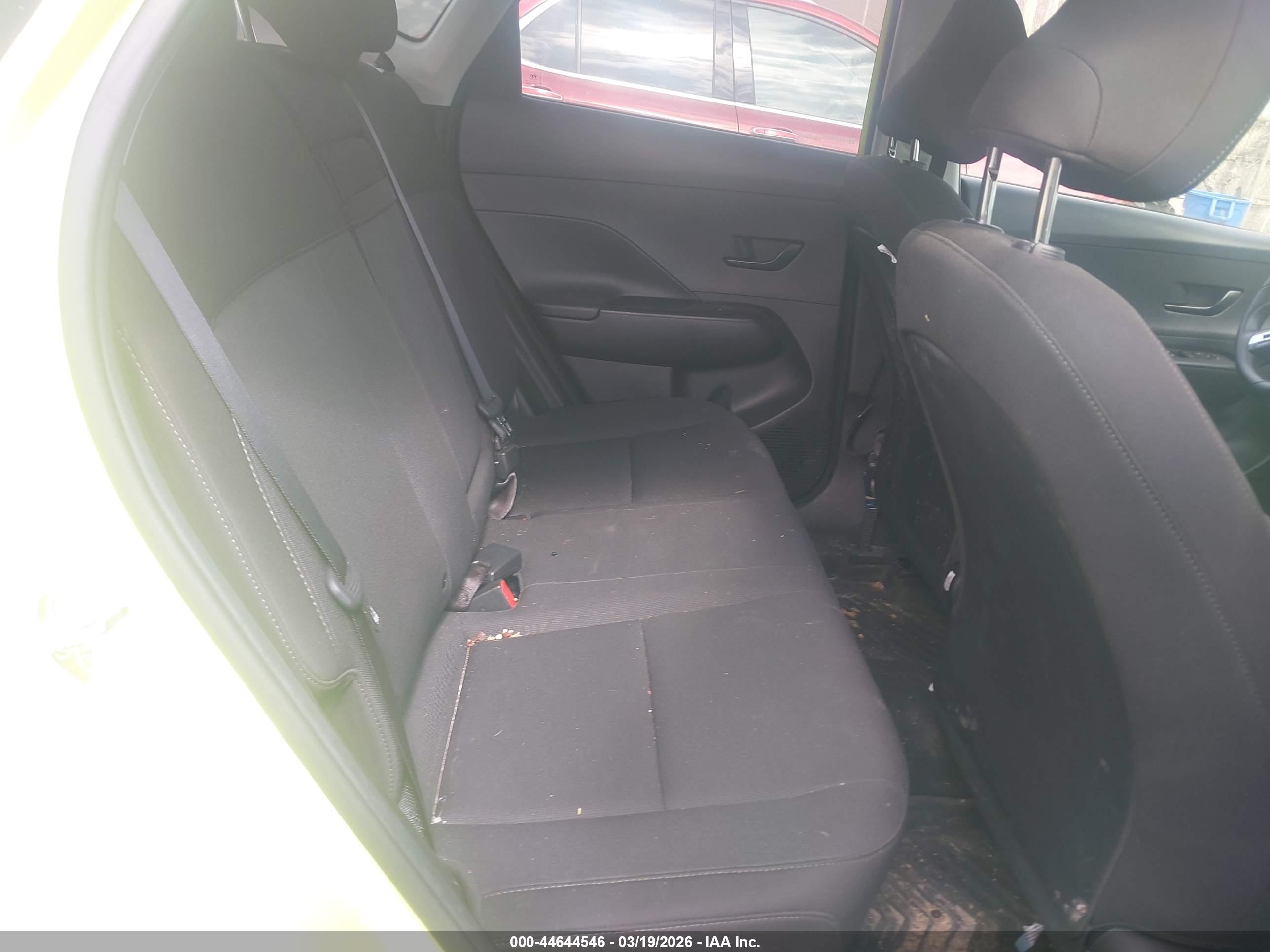 HYUNDAI KONA image 8