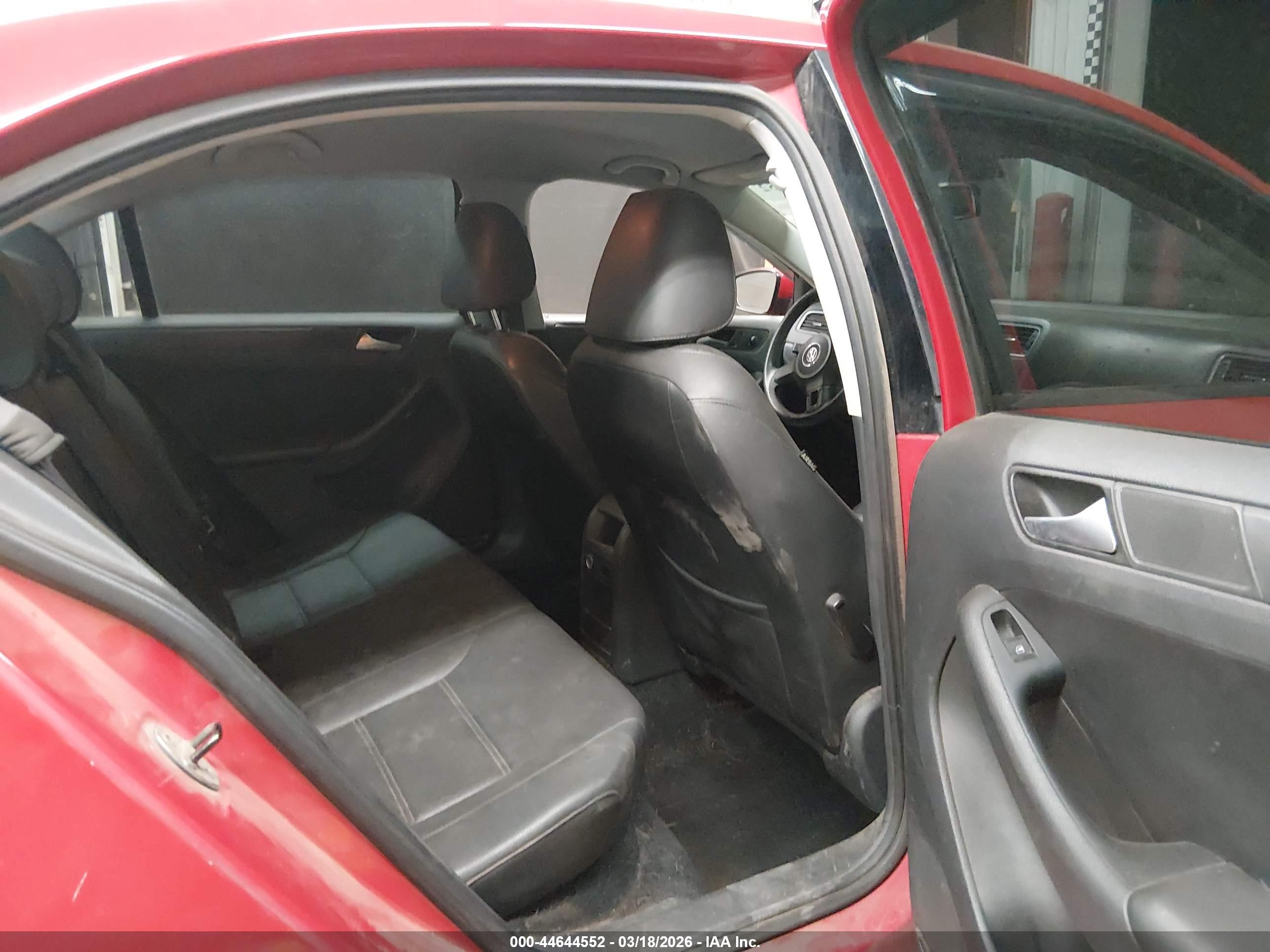 VOLKSWAGEN JETTA image 8